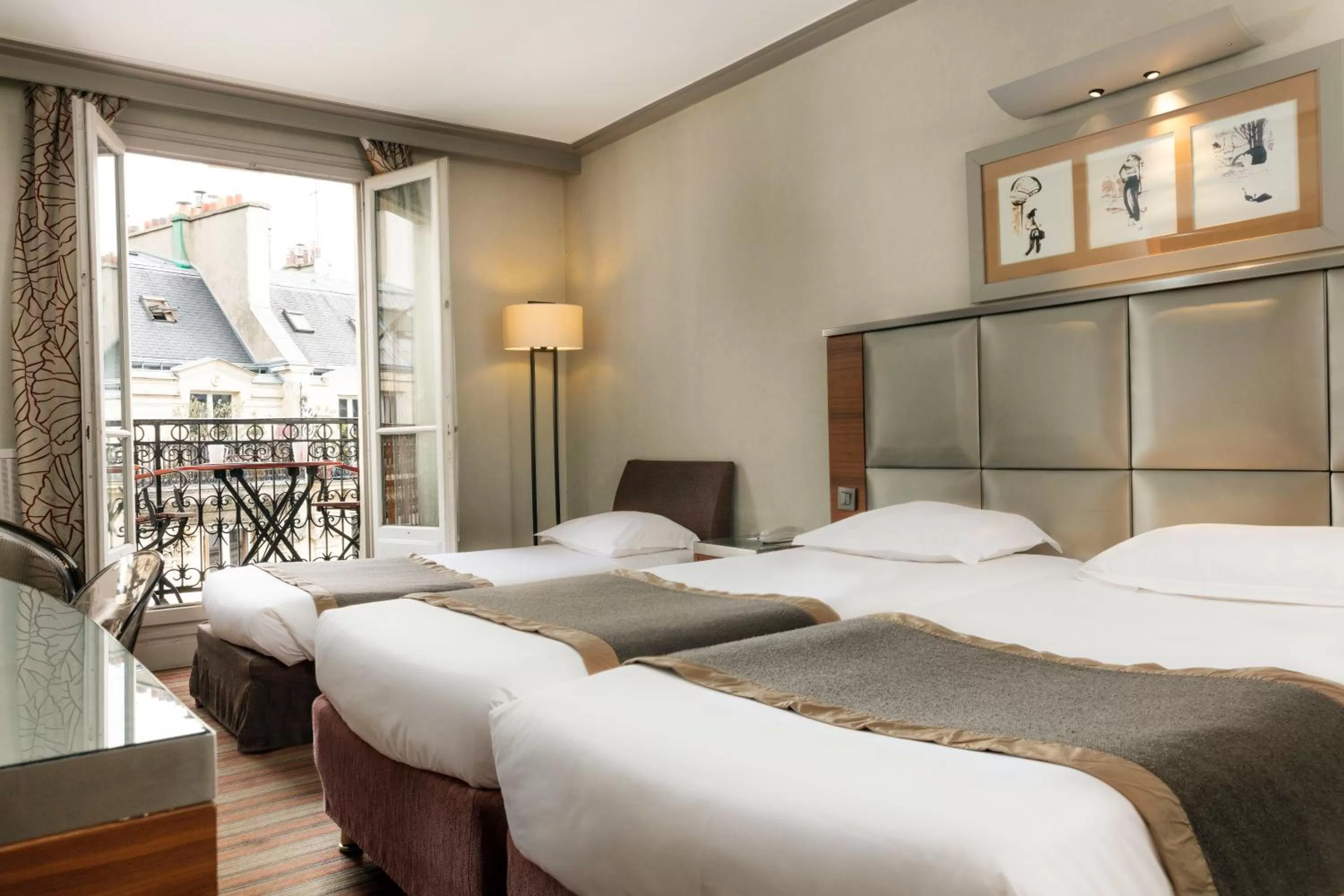 Bedroom, Bed in Hotel Berne Opera