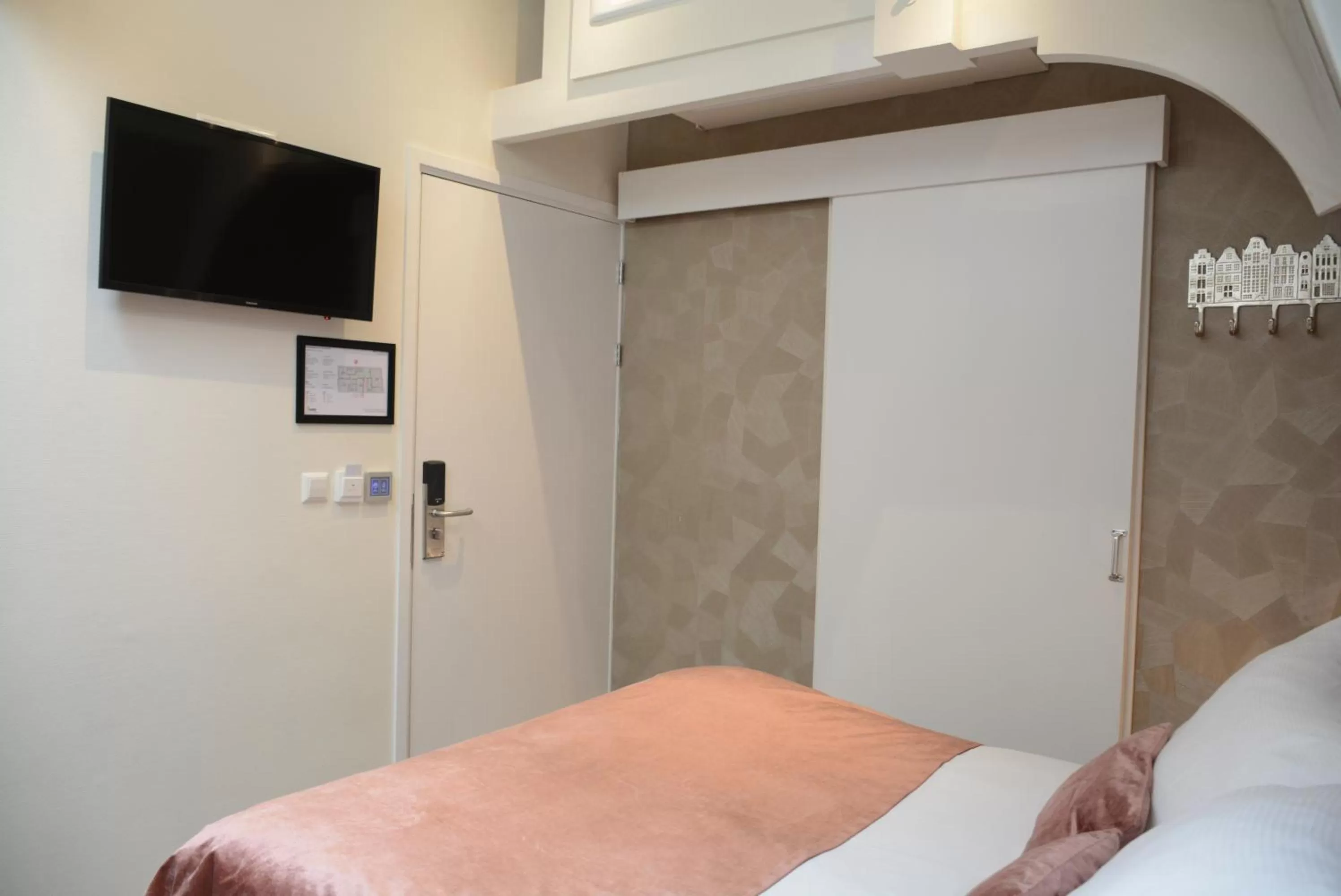 Bed in NL Hotel District Leidseplein