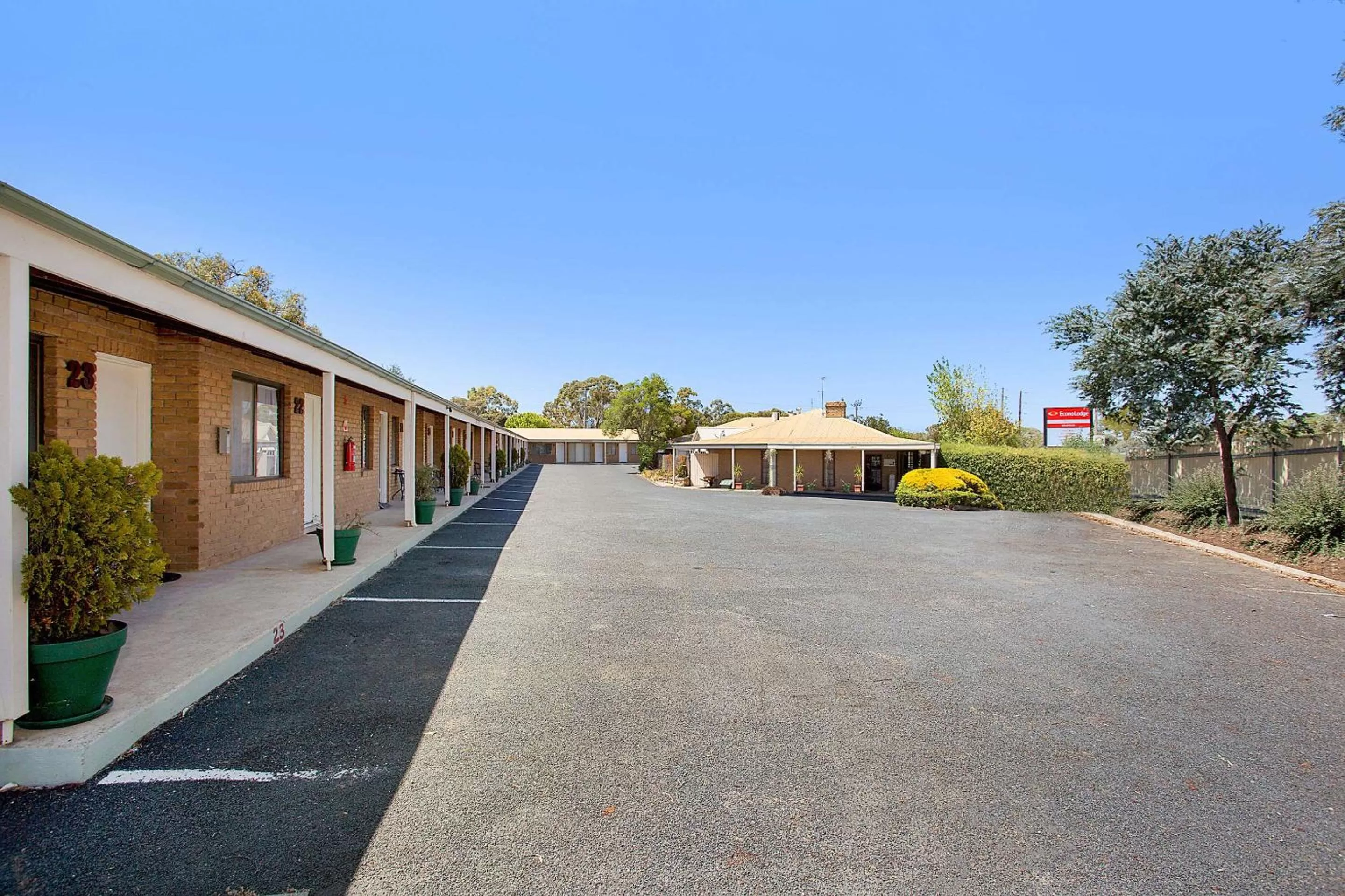 Property building in Goldfields Motel