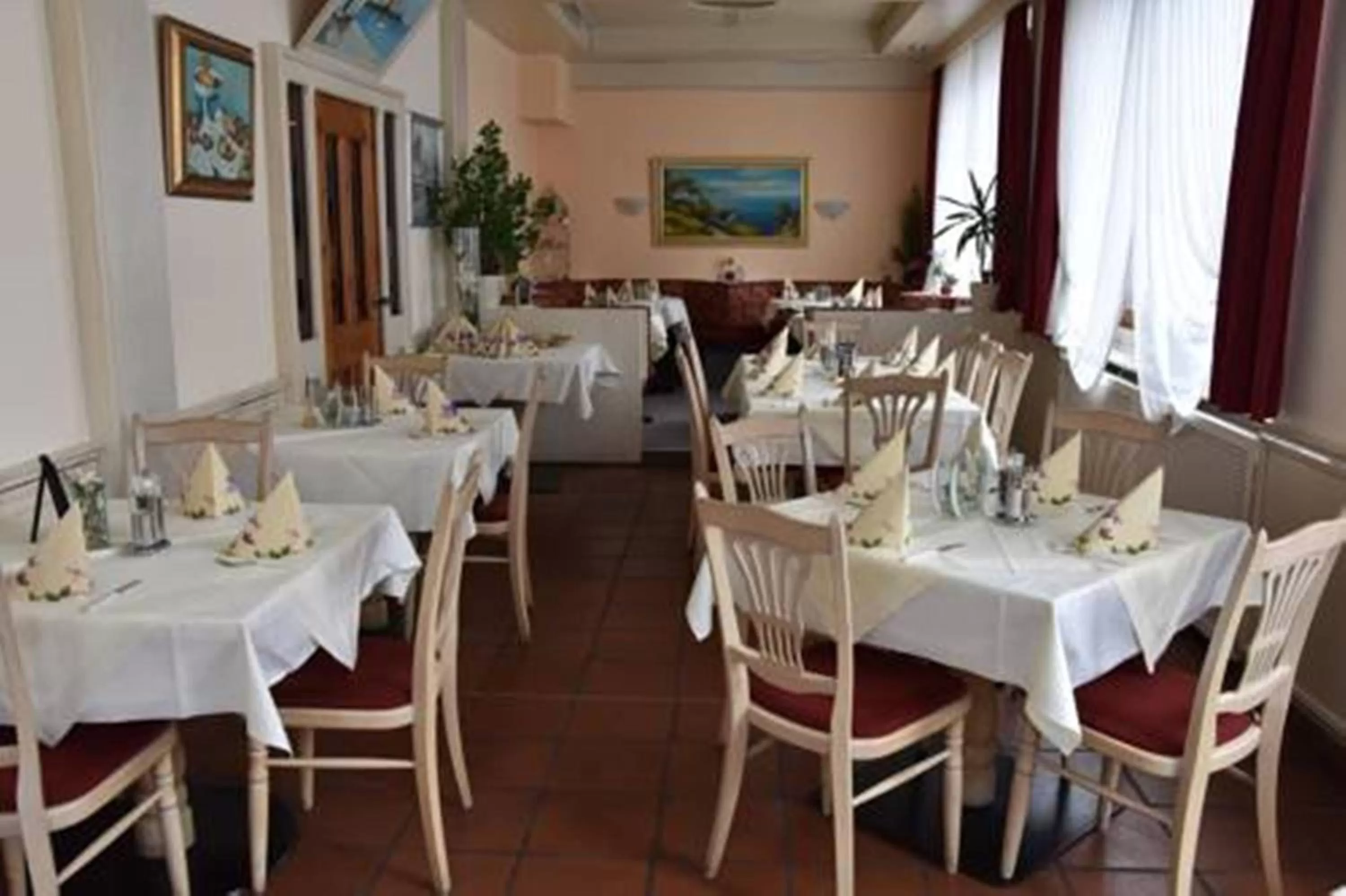 Restaurant/places to eat in Hotel Daucher