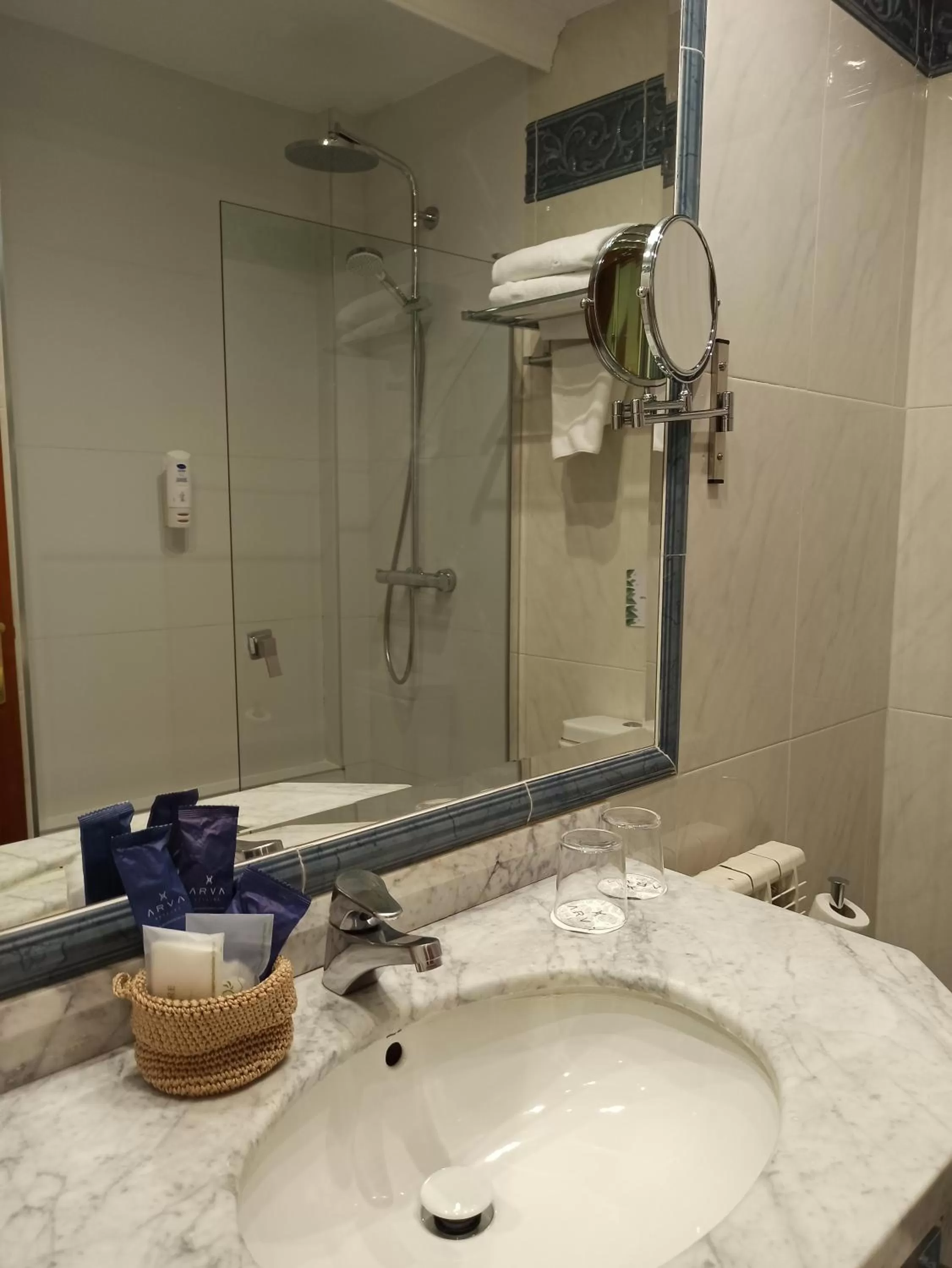 Bathroom in ARVA Spa París