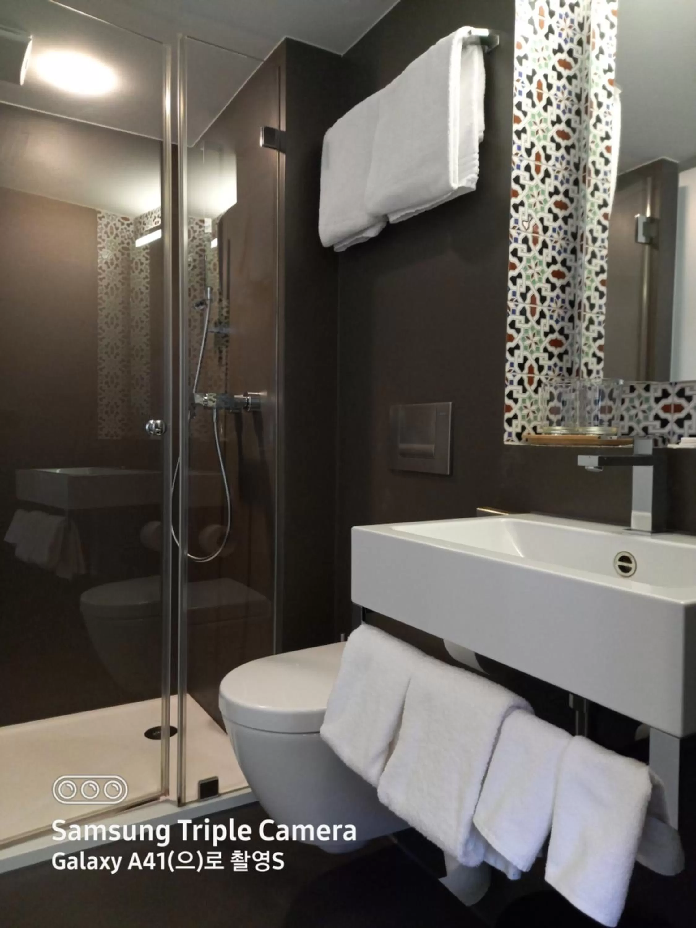 Hotel Lestelle - self check-in