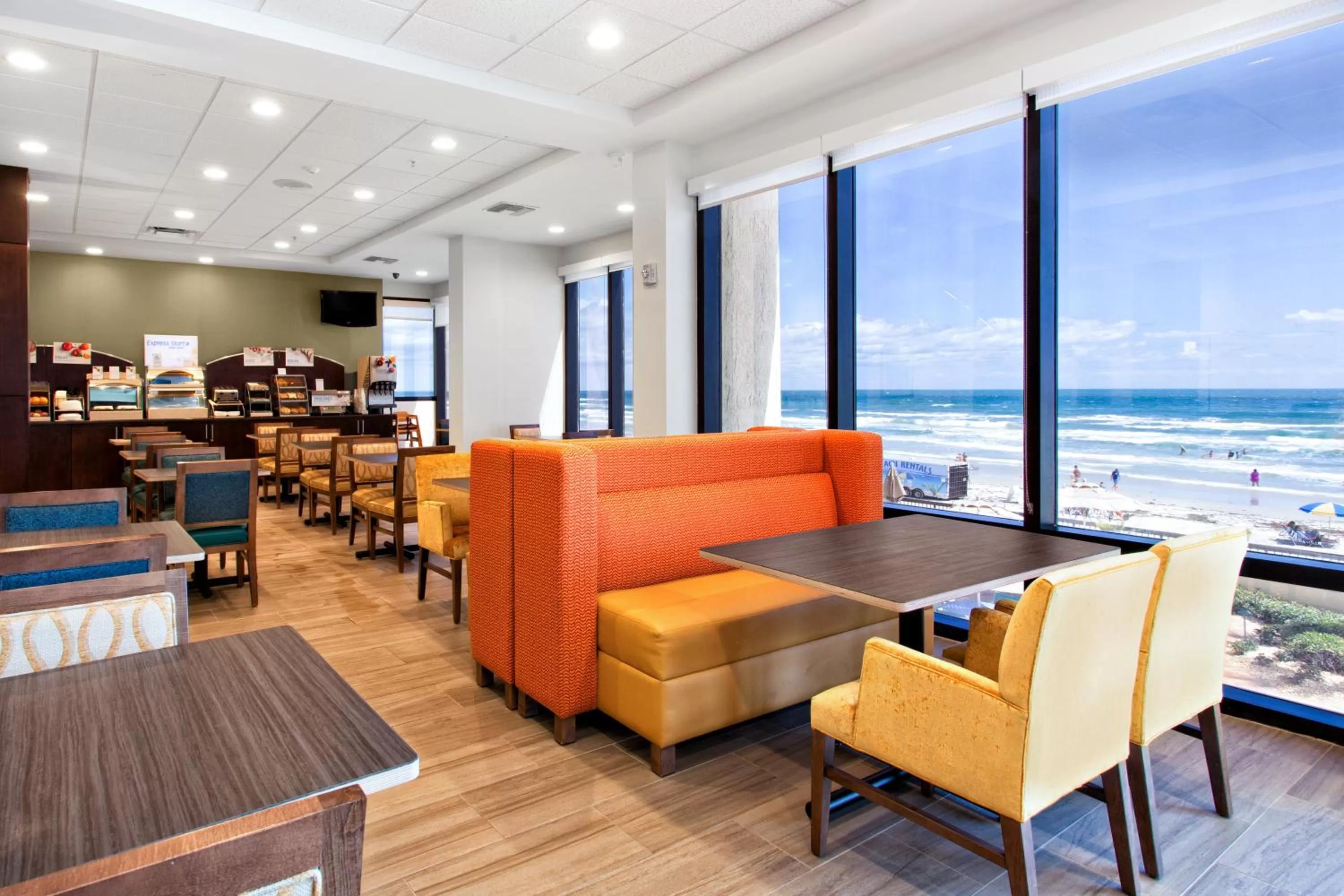 Breakfast in Holiday Inn Express & Suites Oceanfront Daytona Beach Shores by IHG