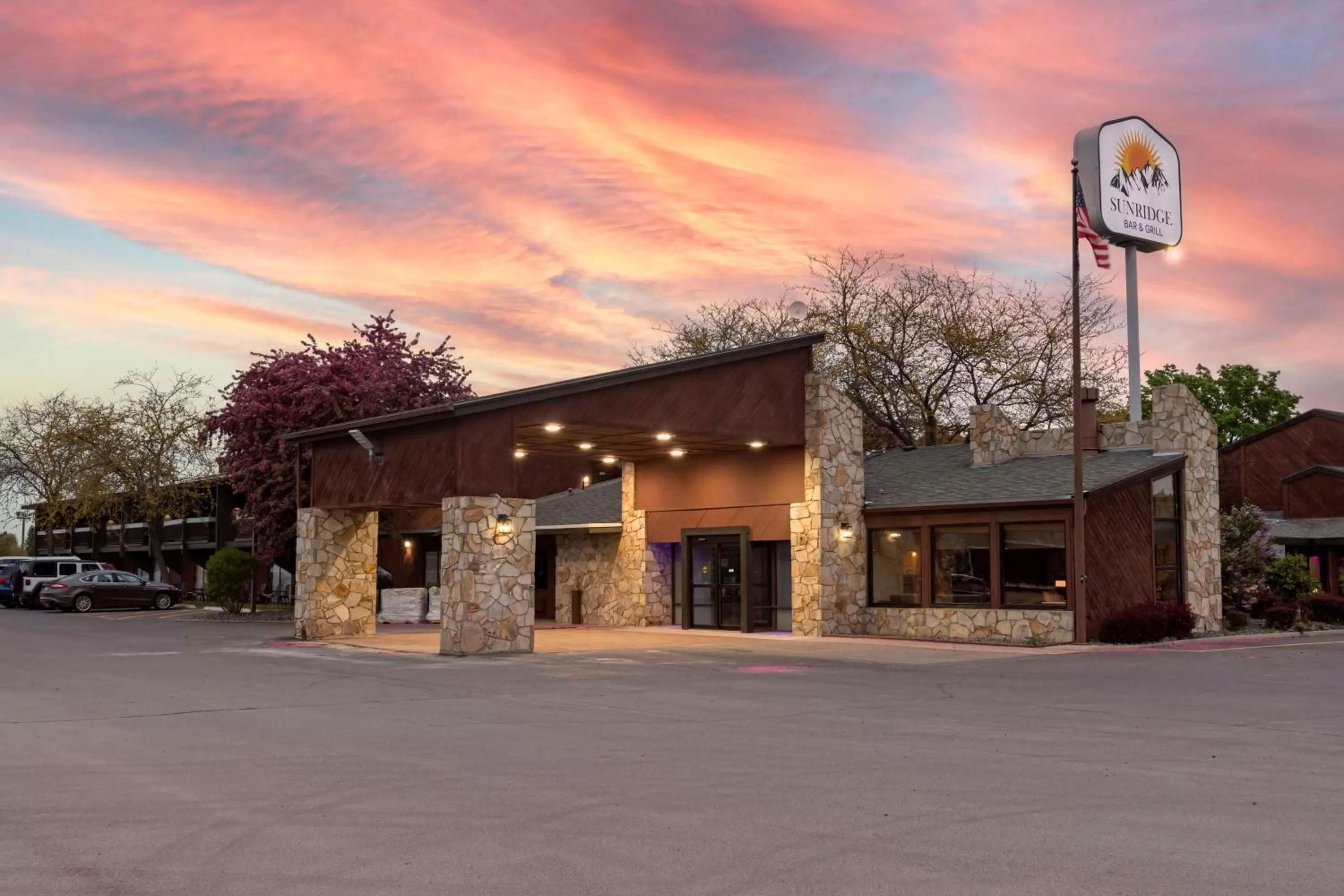 Property building in Best Western Sunridge Inn & Conference Center