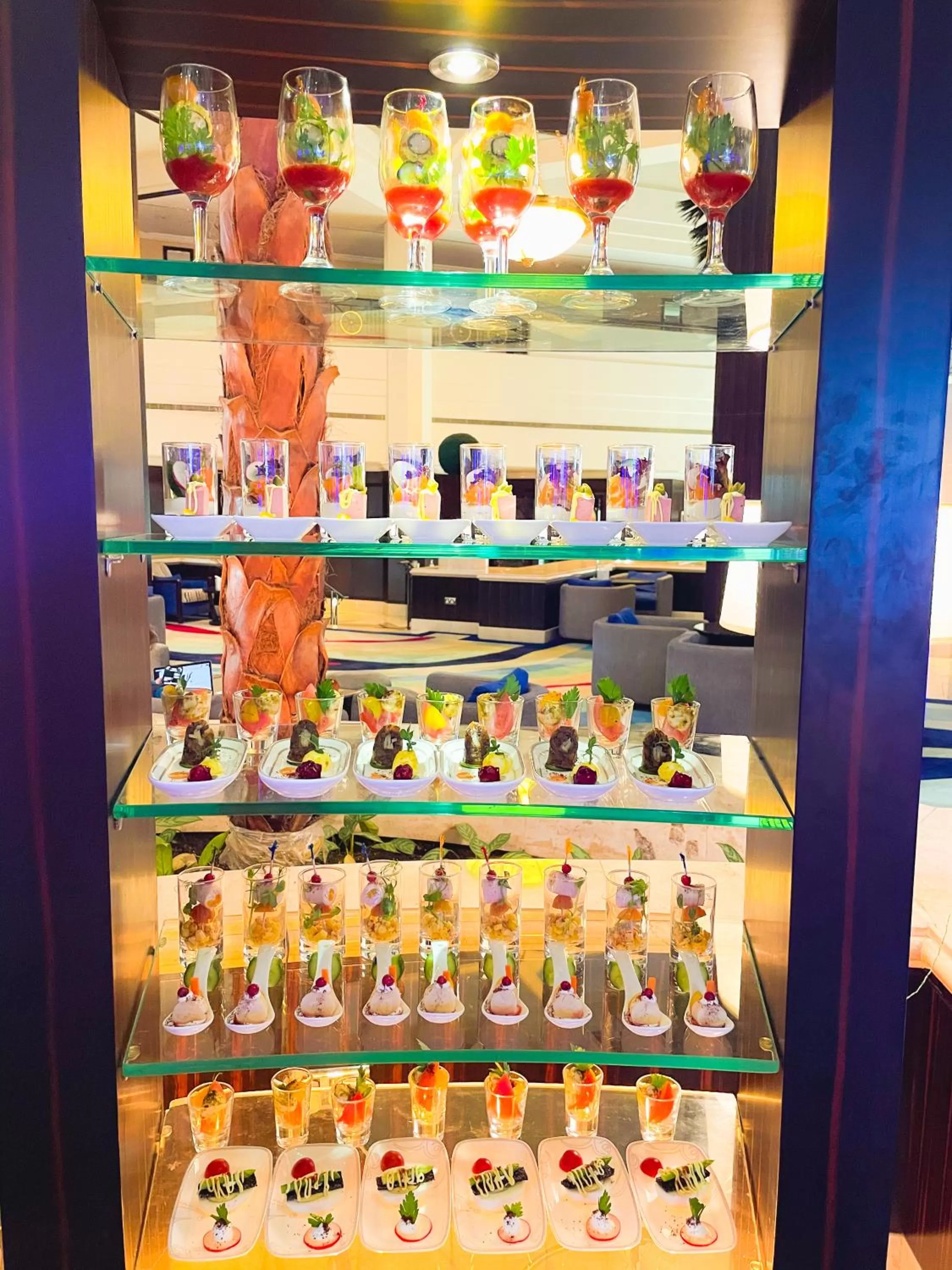 Food in Mövenpick Grand Al Bustan