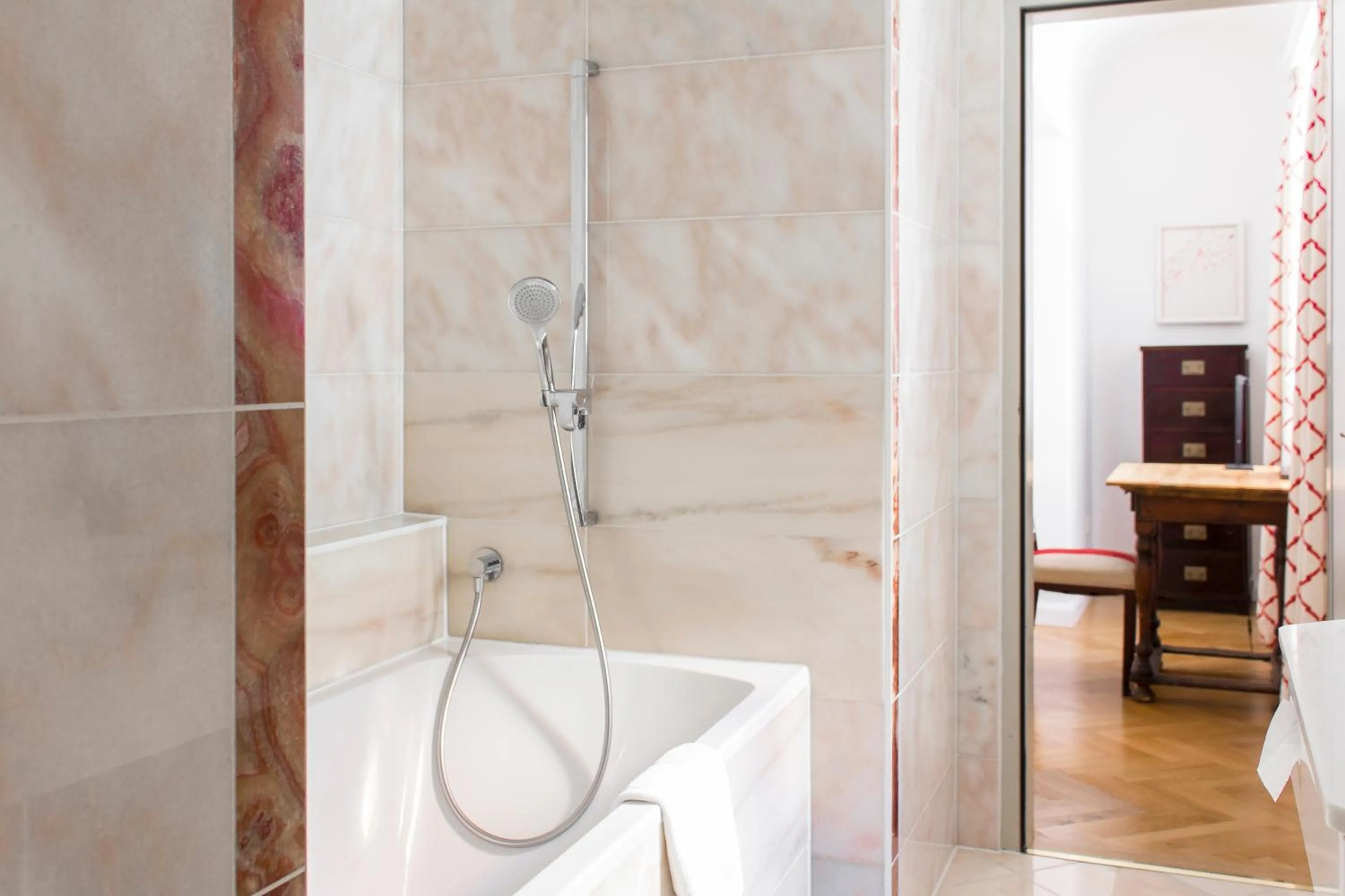 Shower in Schlossberghotel