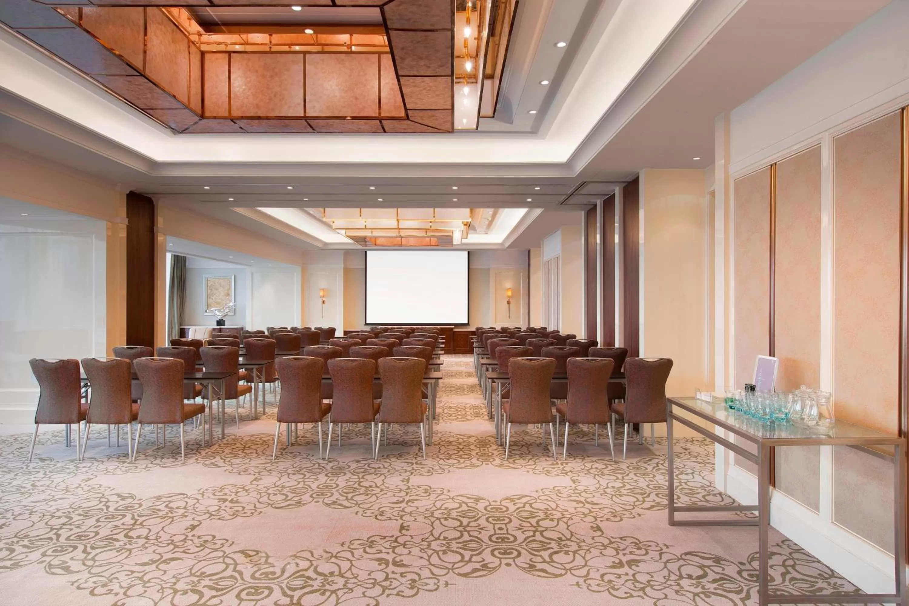 Meeting/conference room in Sheraton Grand Wuhan Hankou Hotel