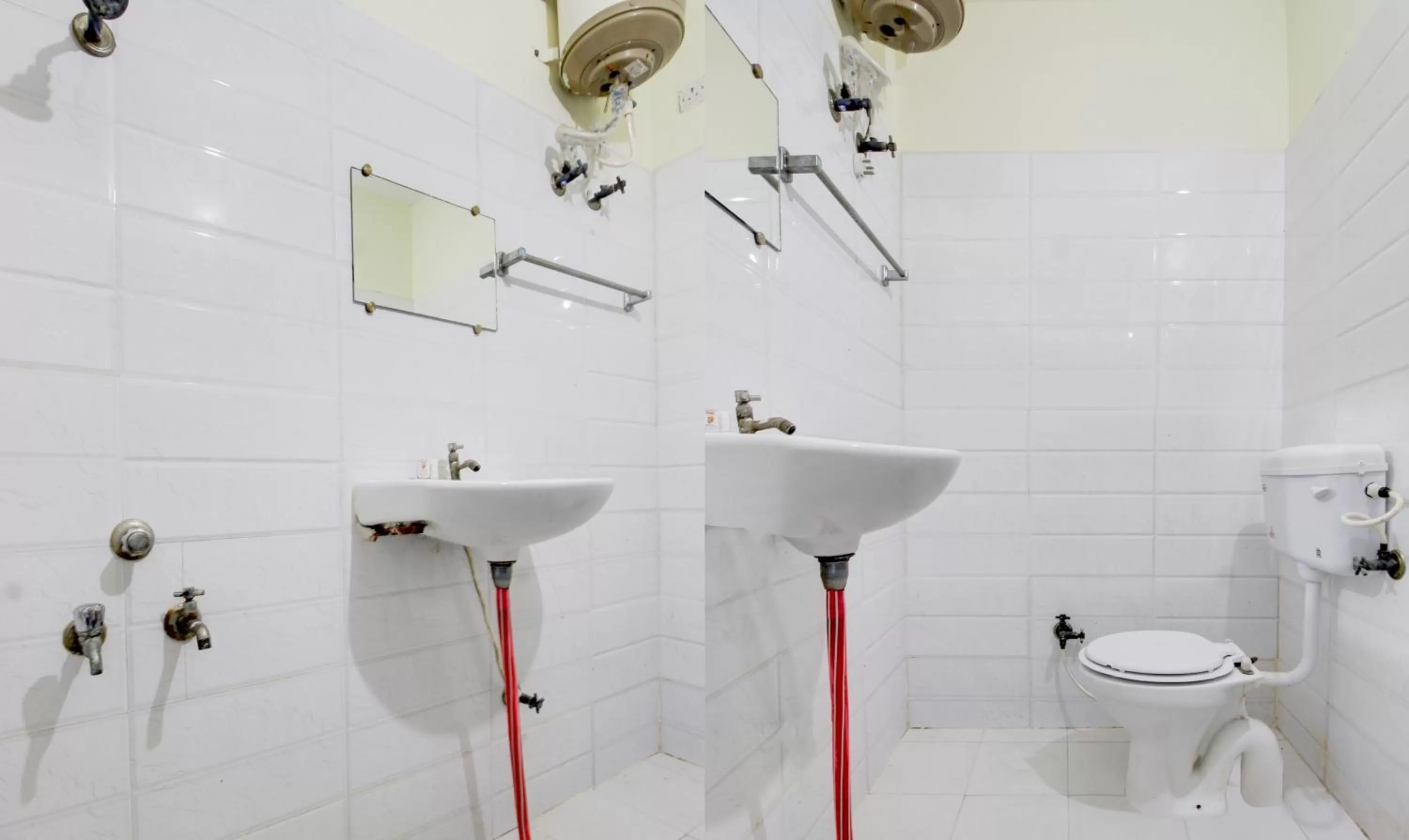 Bathroom in Itsy By Treebo - Royal Monarch