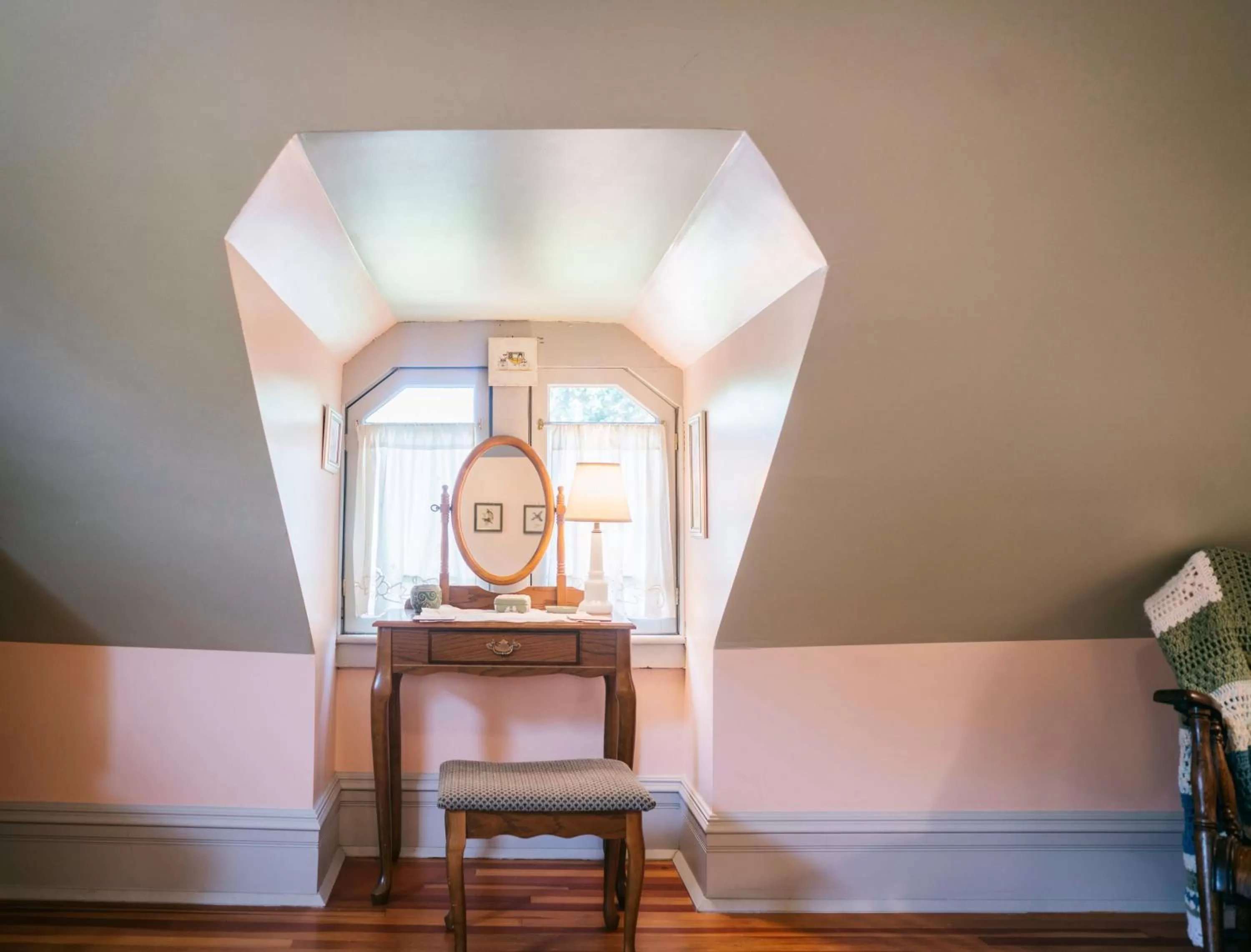 Nearby landmark in Hummingbird Inn