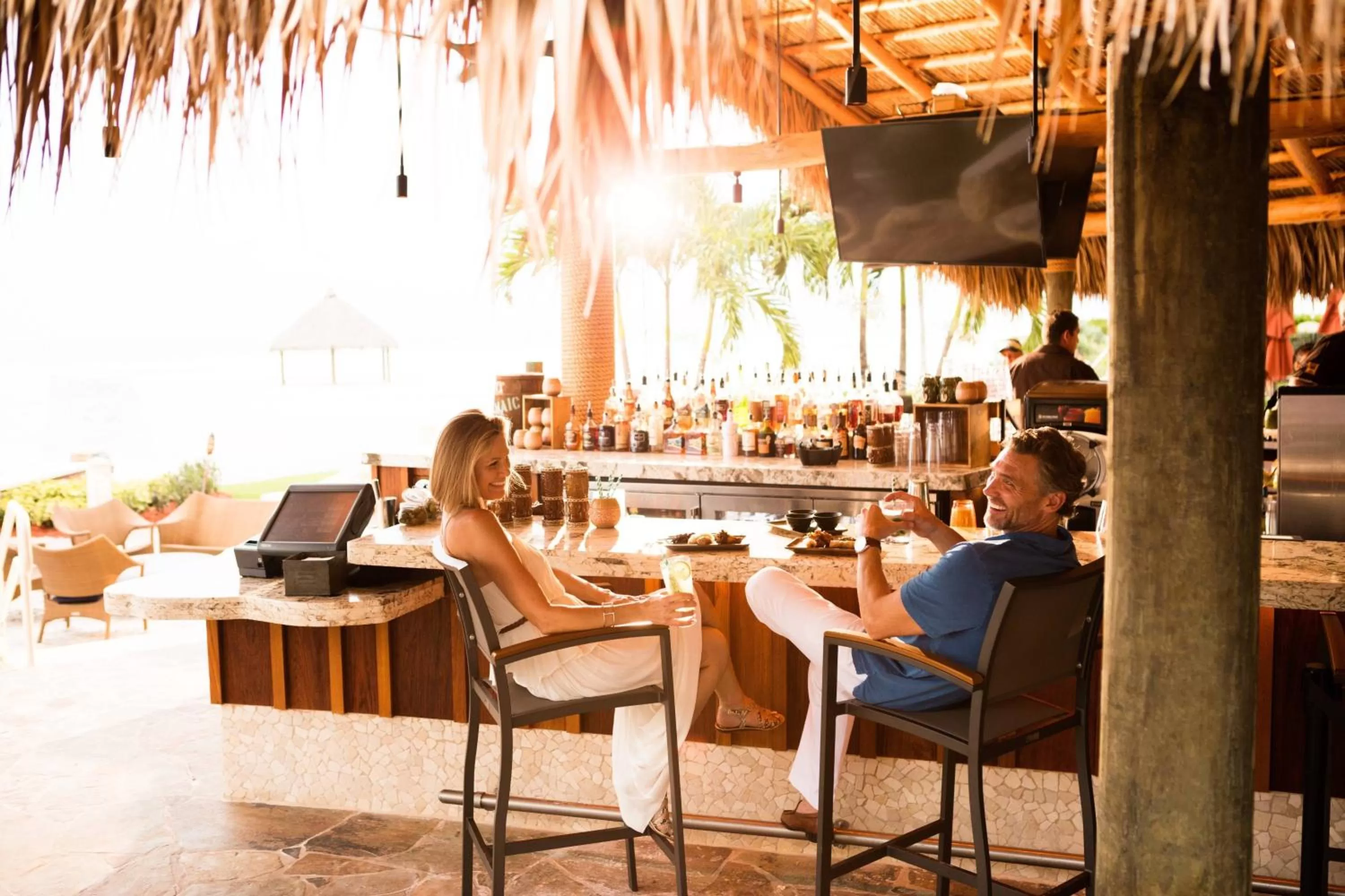 Lounge or bar in JW Marriott Marco Island Beach Resort
