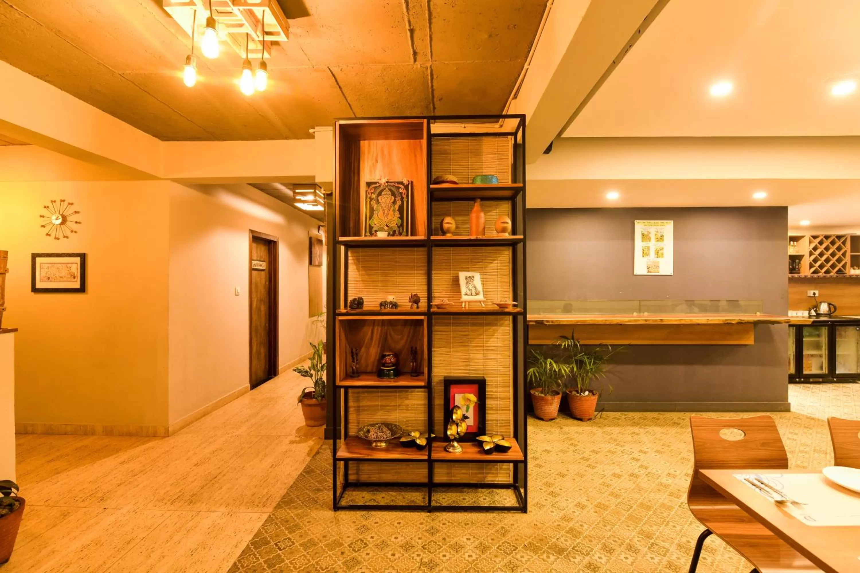 Restaurant/places to eat in SAFARI QUEST