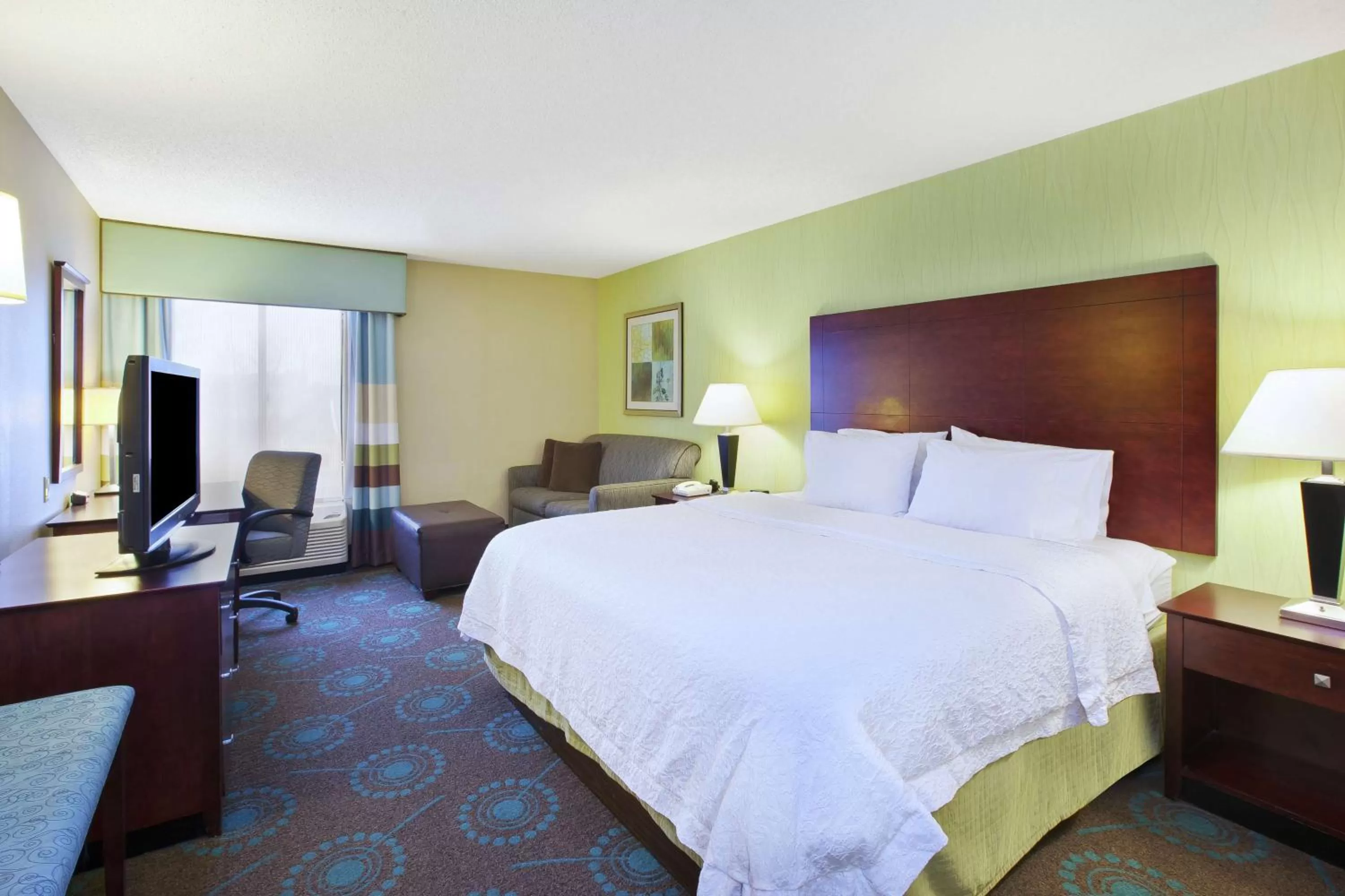 Bedroom, Bed in Hampton Inn & Suites South Bend