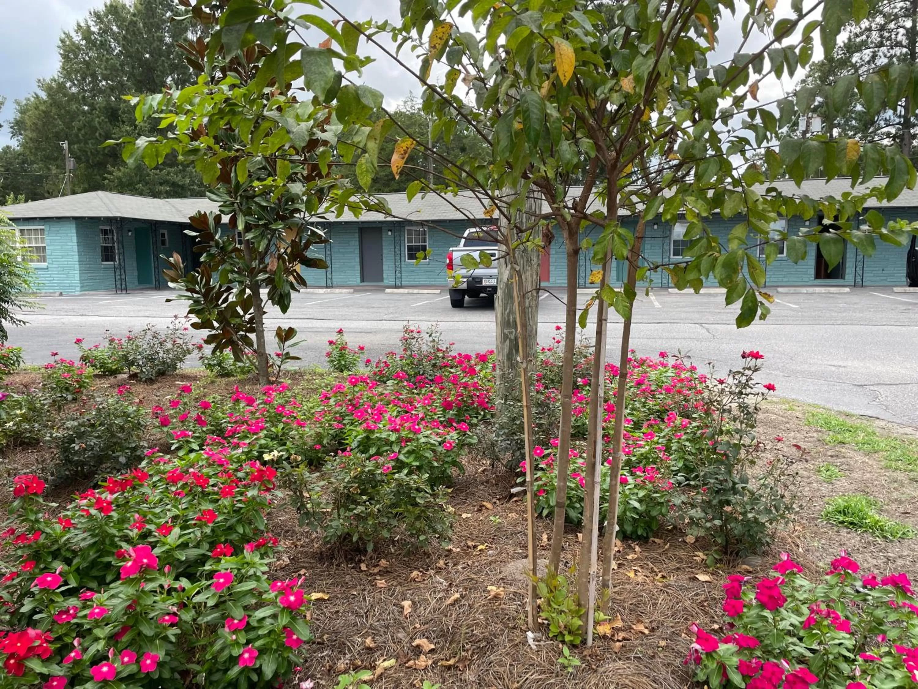 Property building in Carole Motel