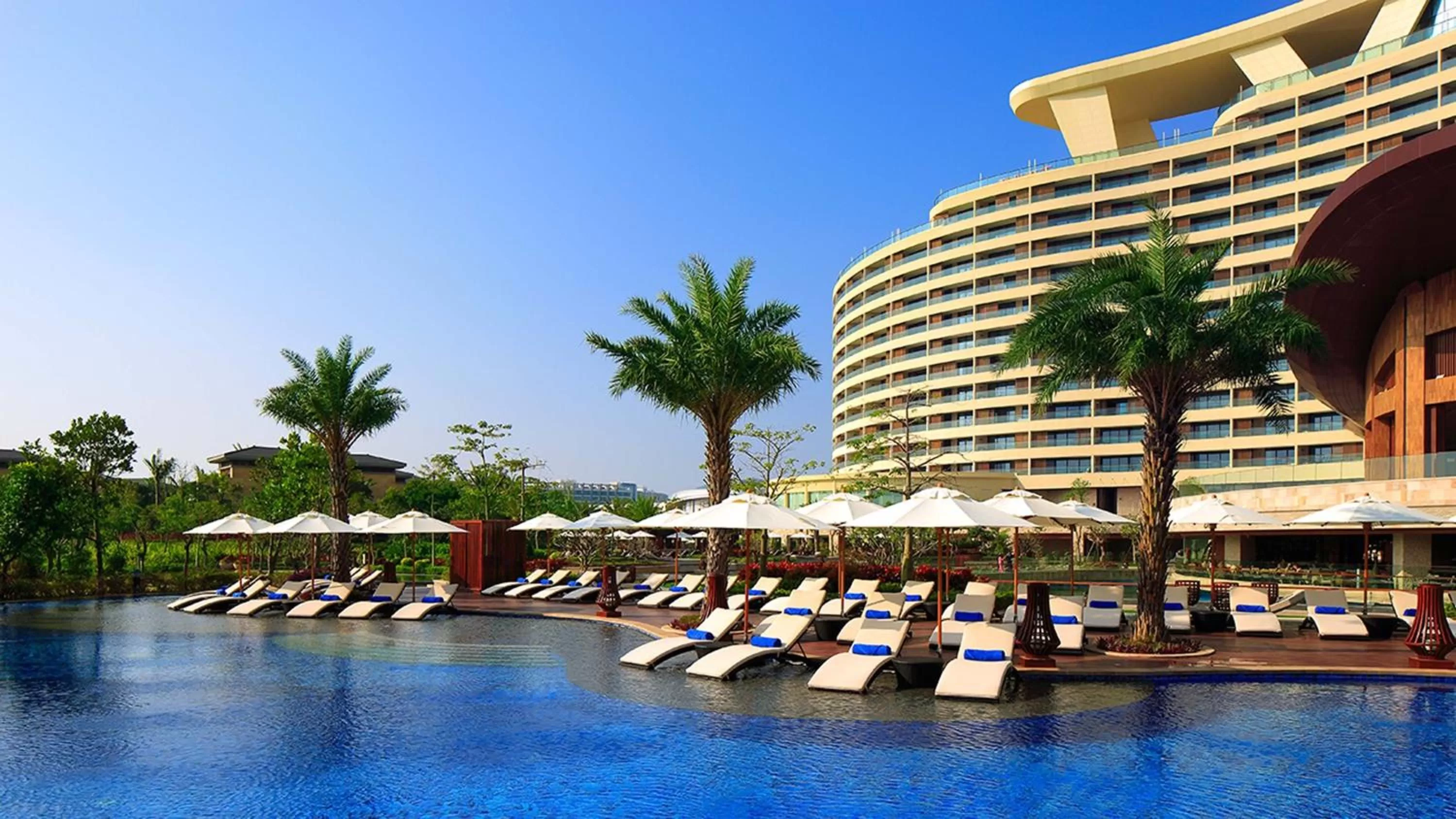 Swimming pool in InterContinental Sanya Haitang Bay Resort by IHG