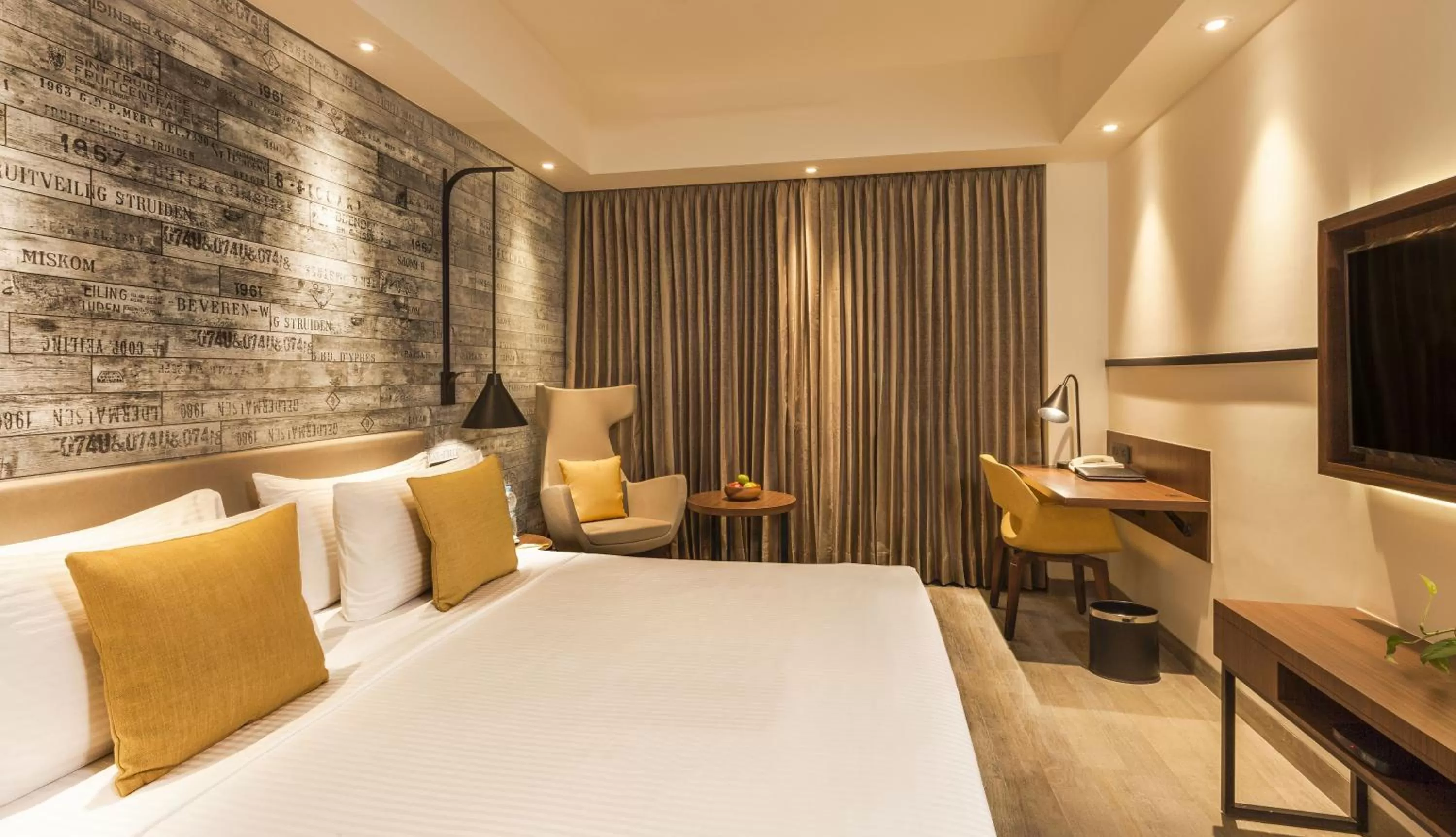 Bedroom, Bed in Lemon Tree Premier City Center Pune