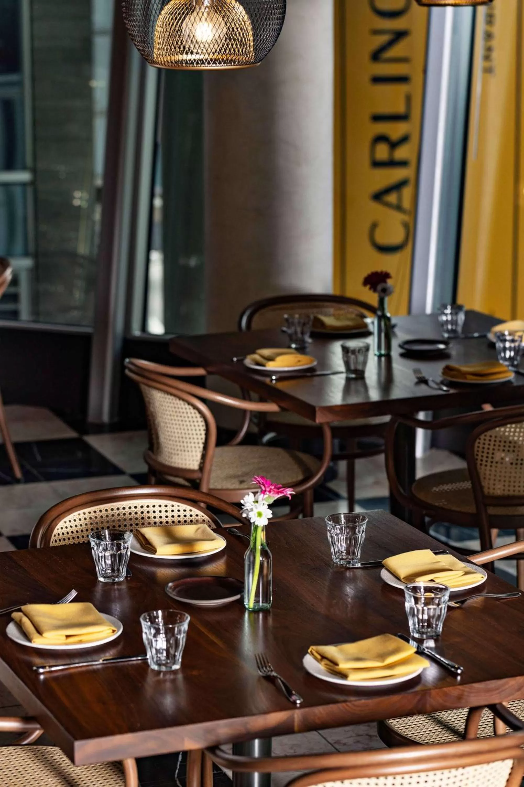 Restaurant/places to eat in Shangri-La Vancouver