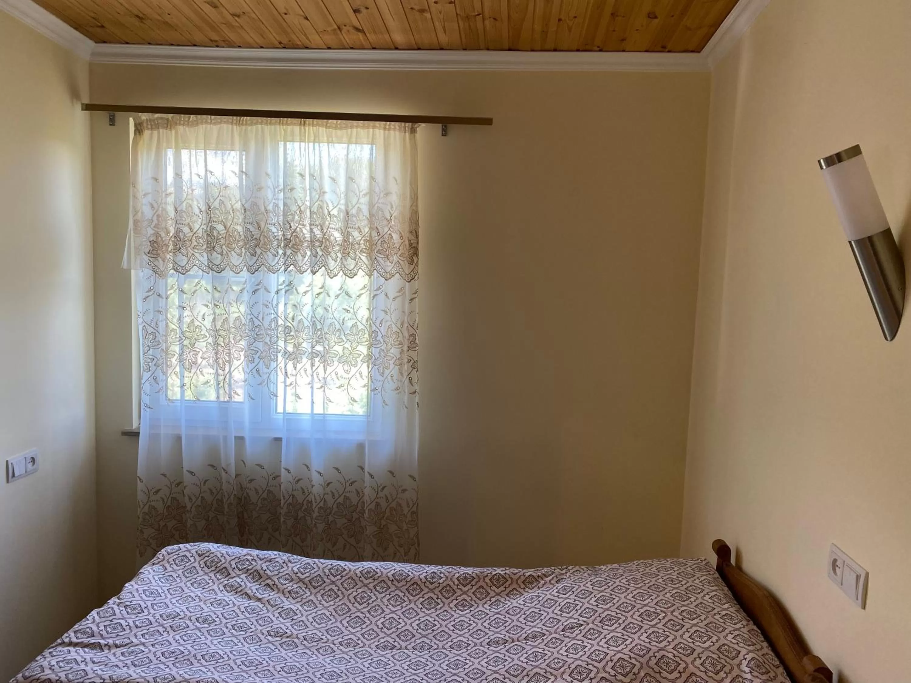 Photo of the whole room, Bed in Karine B&B