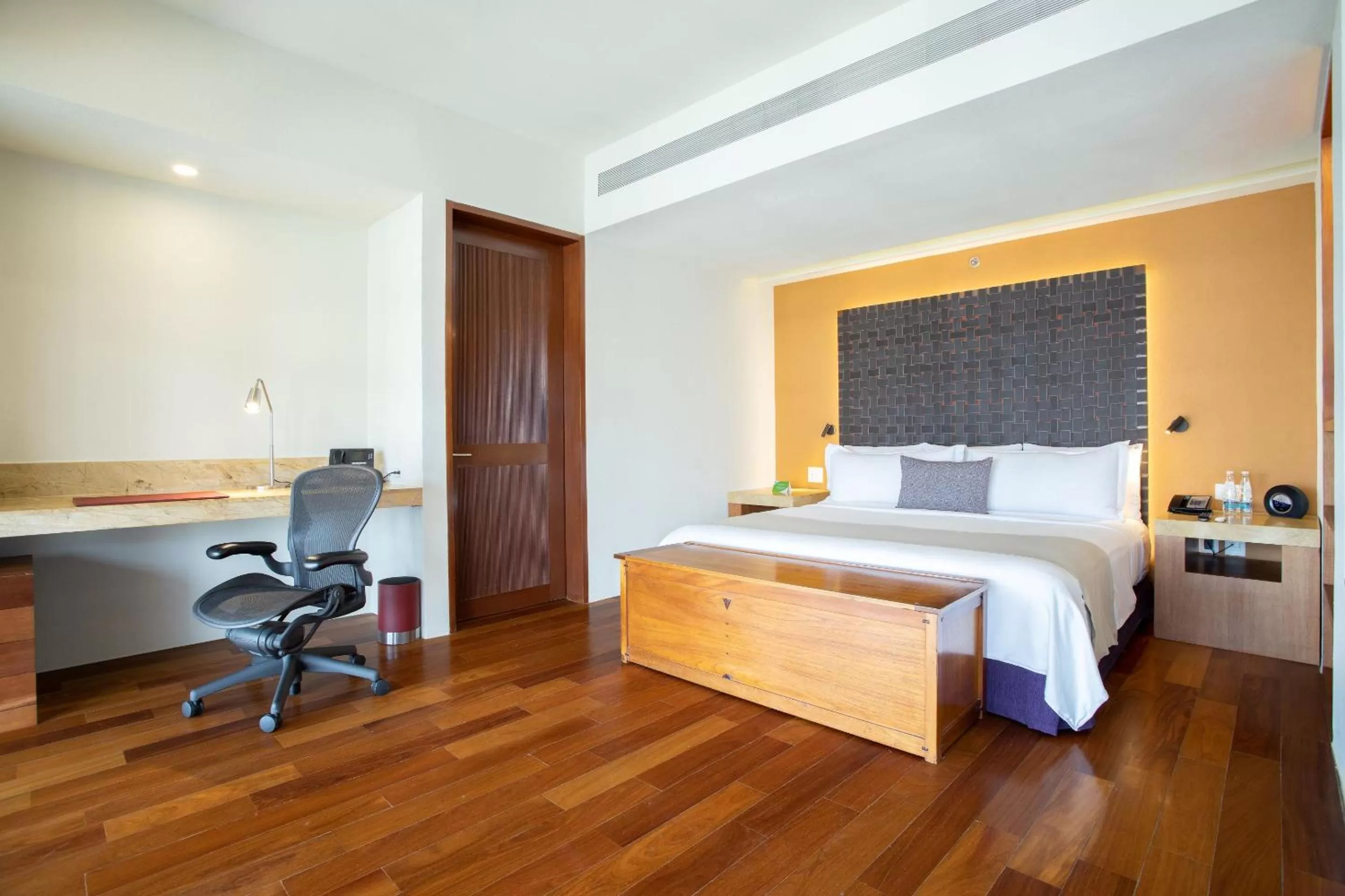 Suite Virreyes in Camino Real Monterrey