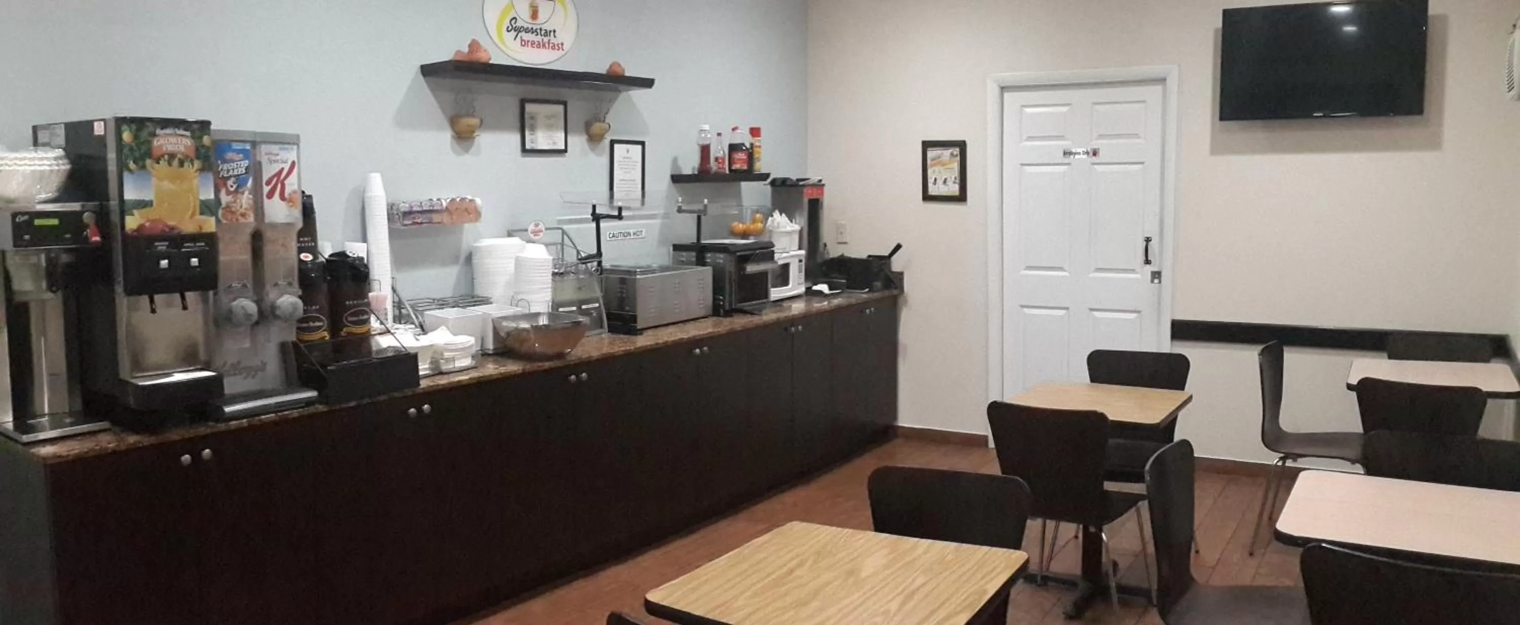 Restaurant/places to eat in Super 8 by Wyndham Florida City/Homestead/Everglades