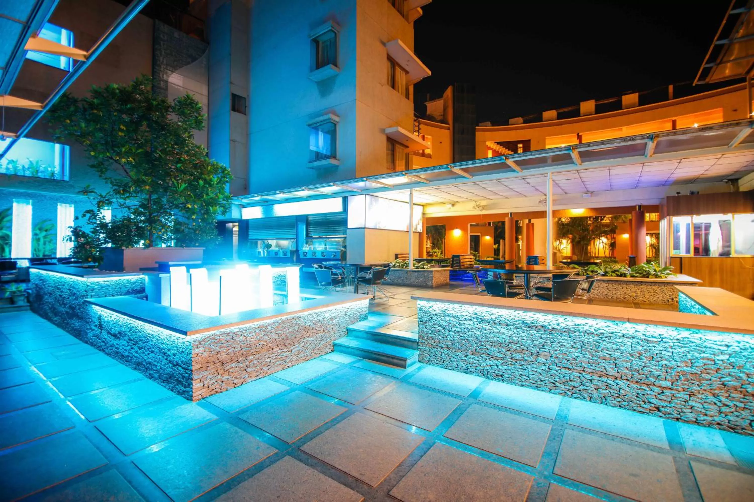 Restaurant/places to eat in Malligi,Hampi