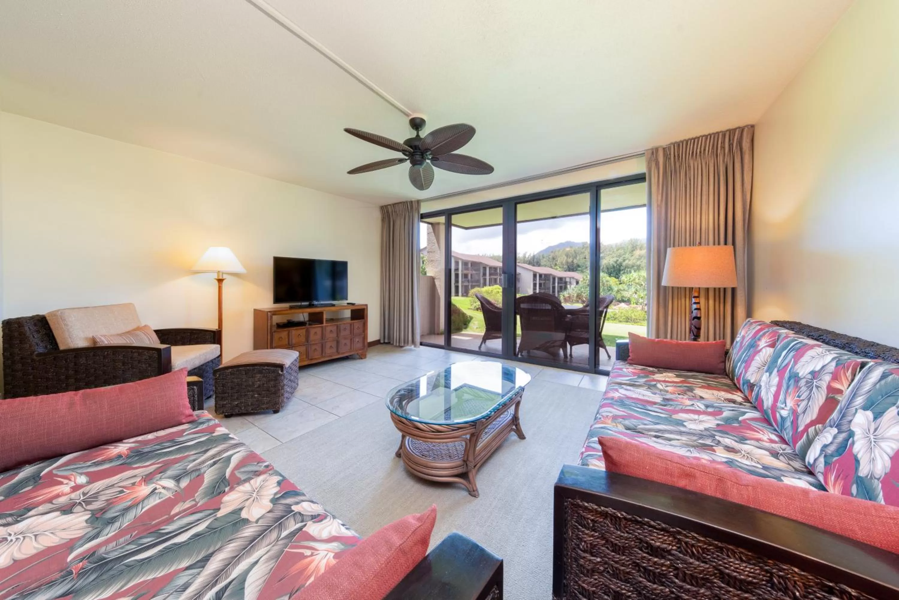 Living room in Hanalei Bay Resort