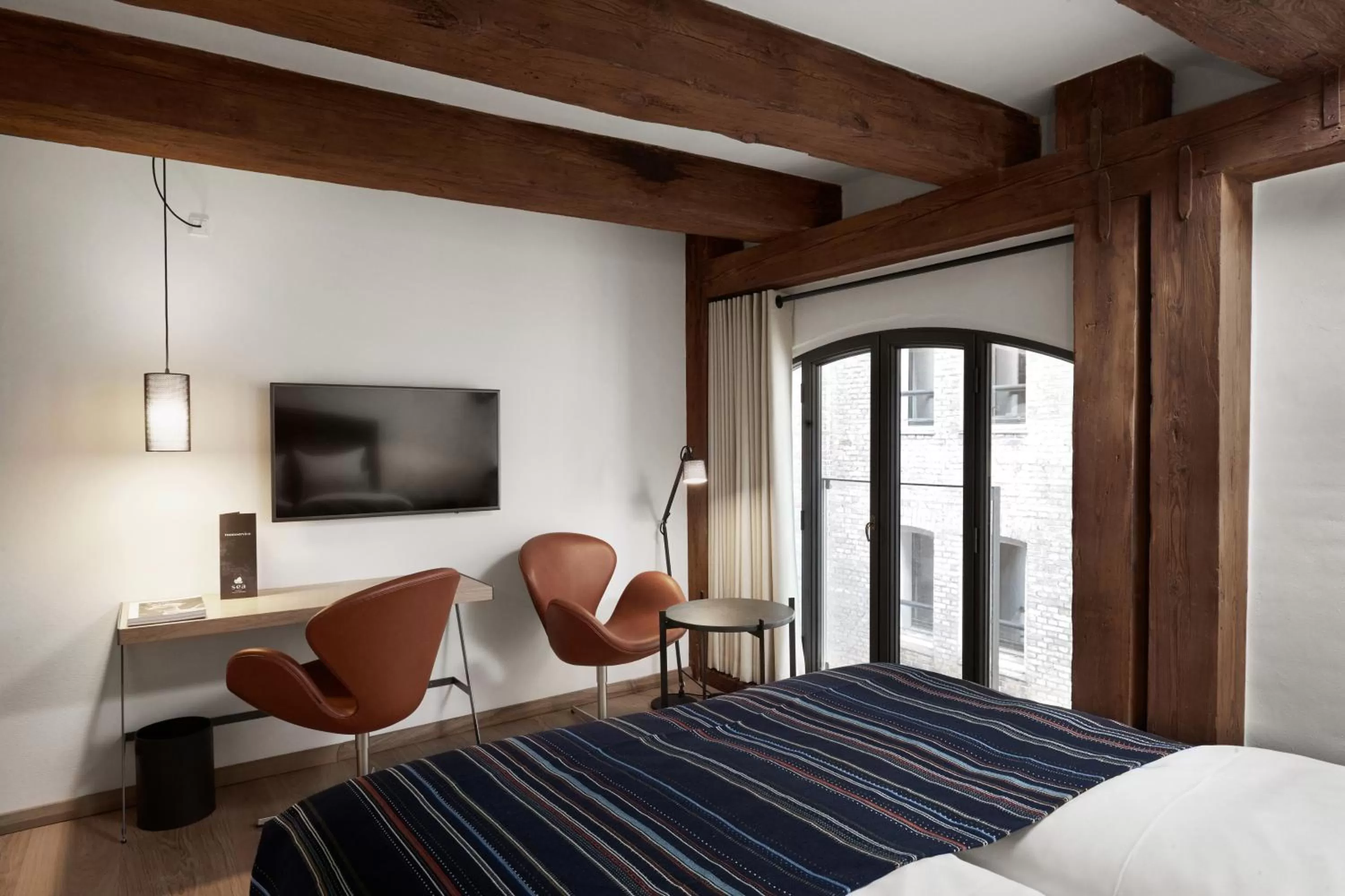 Bed in 71 Nyhavn Hotel