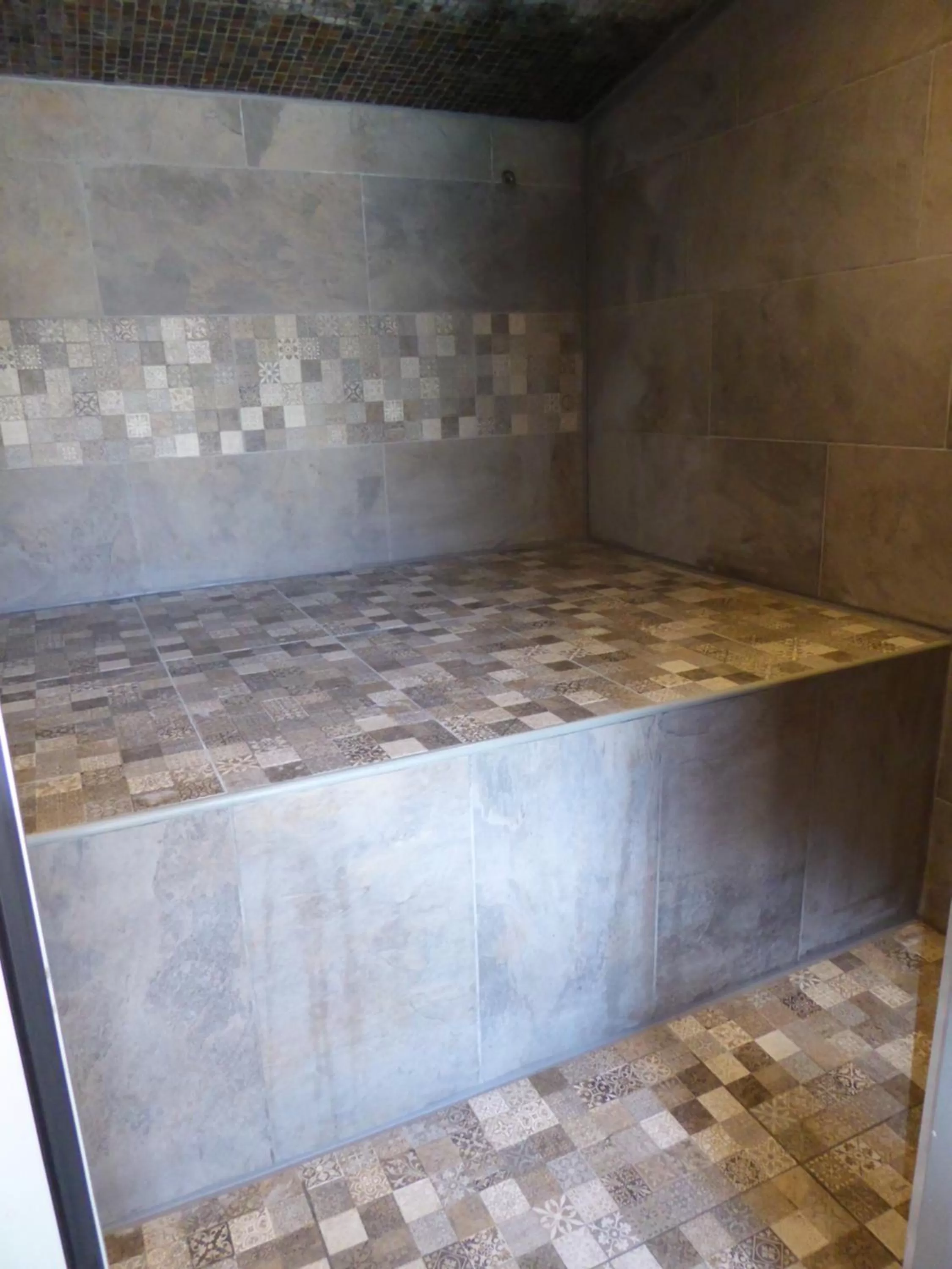 Steam room in Boutique hotel Het Bloemenhof