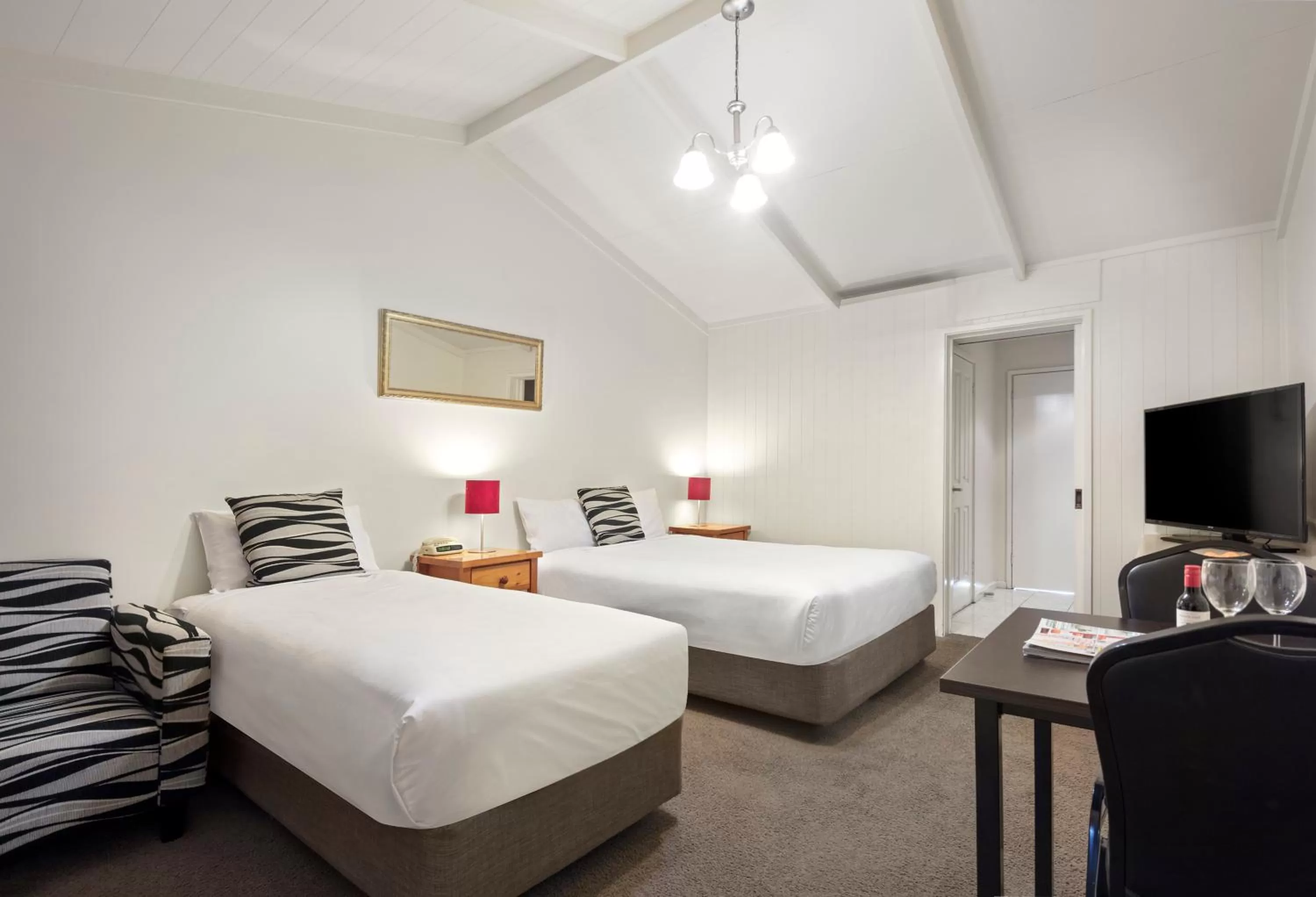 Bed in Quality Hotel Lakeside