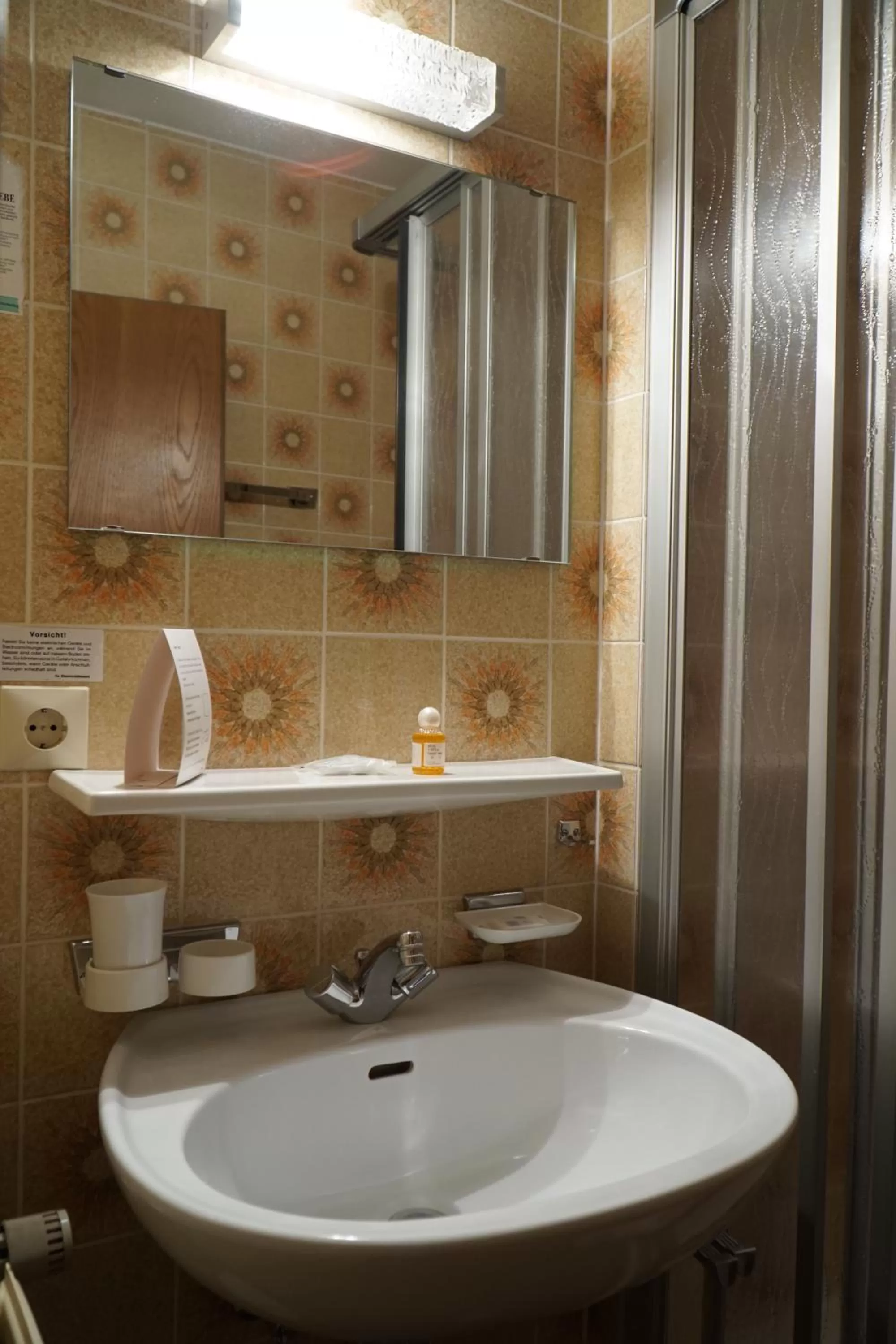 Bathroom in Hotel Eleon