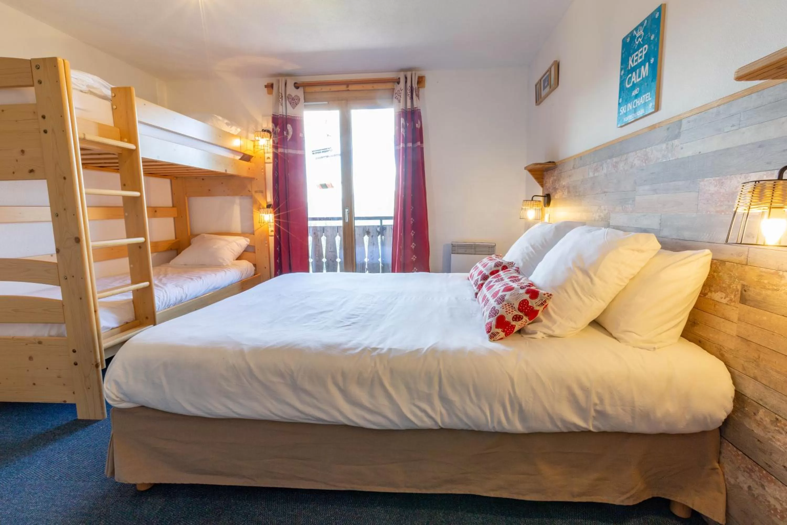 Quadruple Room with Balcony in L'Escale (accès en télécabine)