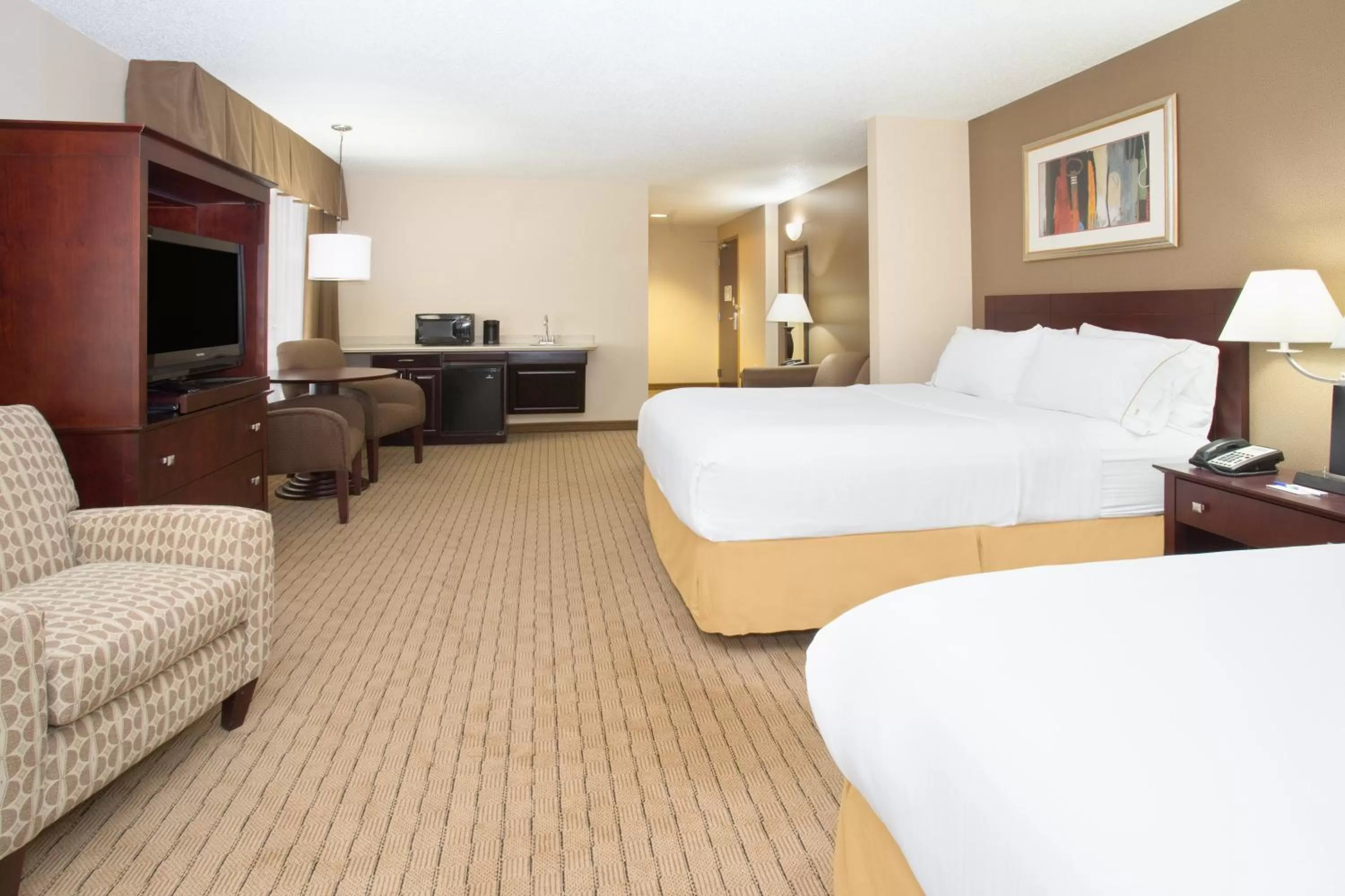 Deluxe Suite - Disability Access in Holiday Inn Express Hotel & Suites Minot South, an IHG Hotel