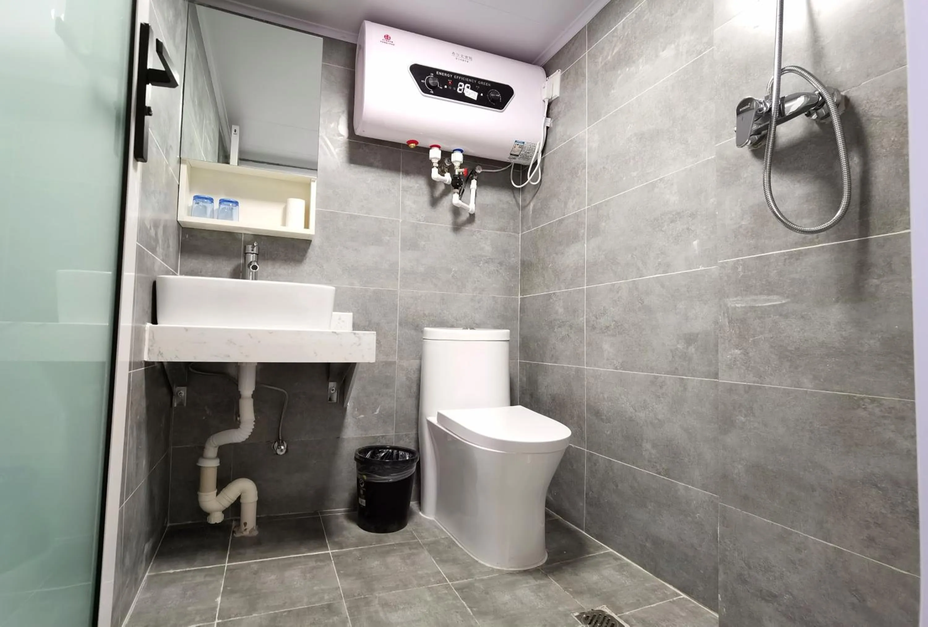 Toilet, Bathroom in Happy Dragon.Backpackers Hostel