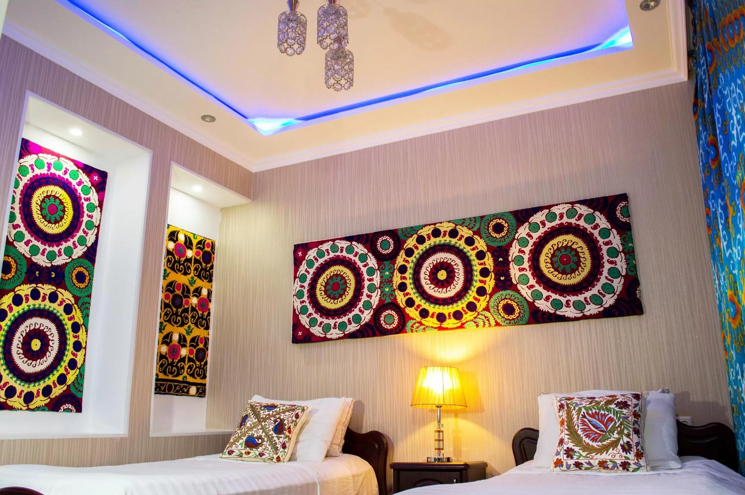 Bed in Jahongir Guest House