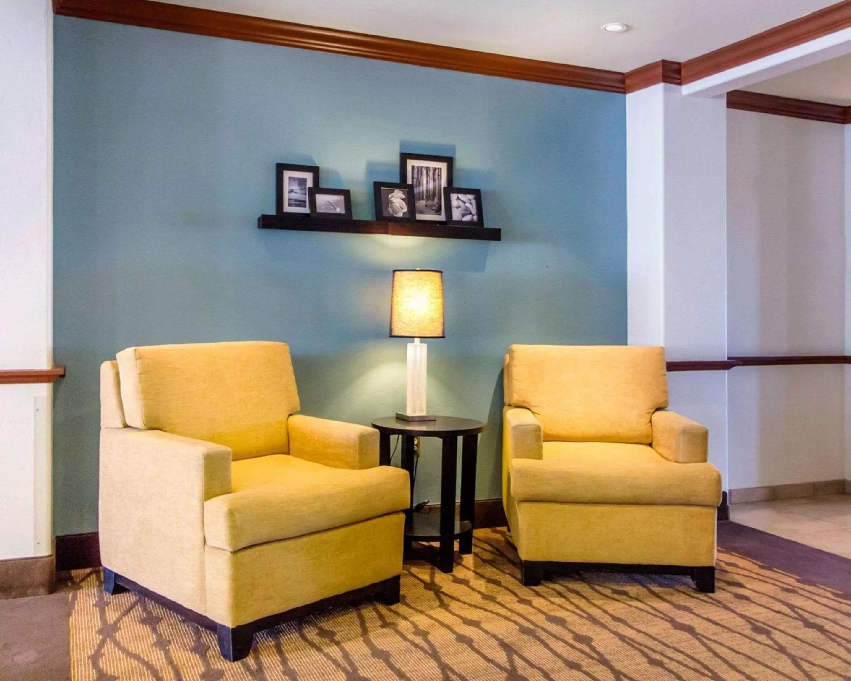 Lobby or reception in Sleep Inn & Suites Evansville - Casper