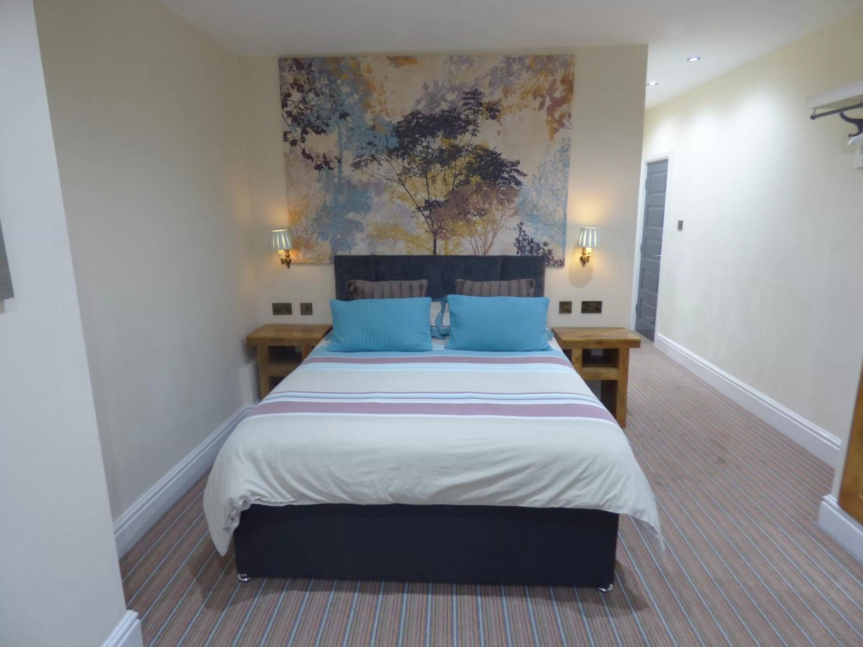 Bed in Wheldale Hotel