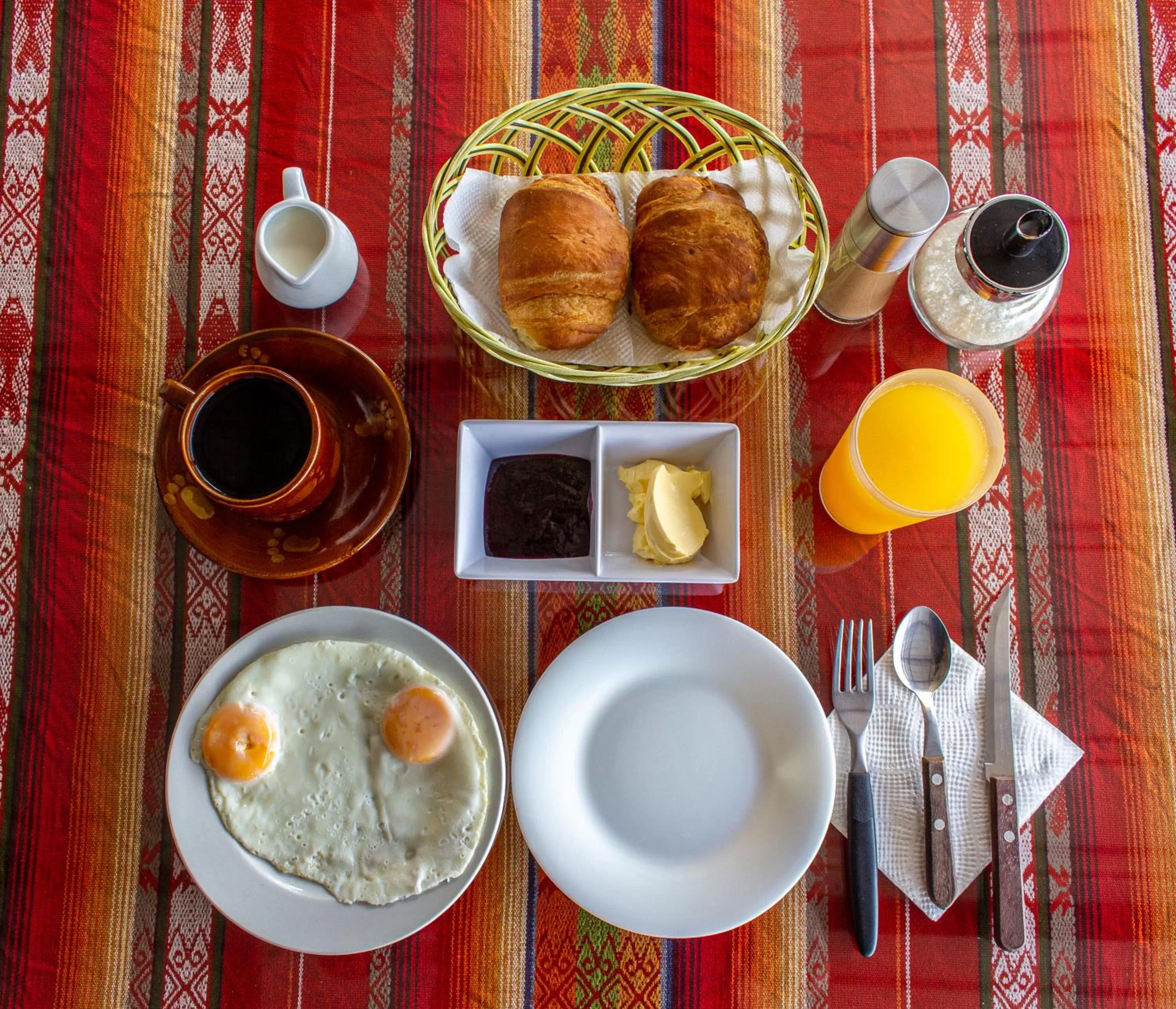 Breakfast in Hostal Limoncocha