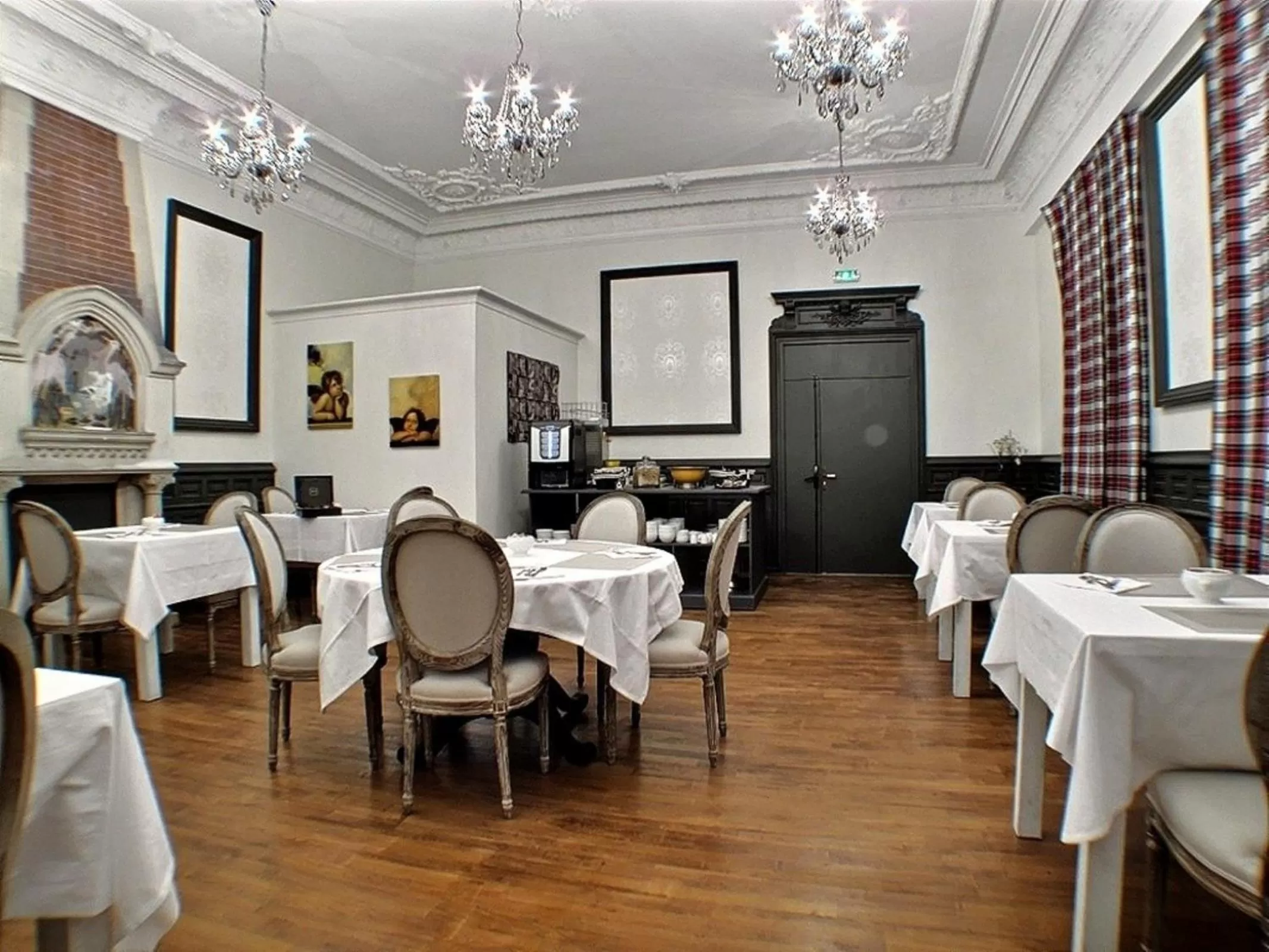Restaurant/places to eat in Hôtel 19'Cent
