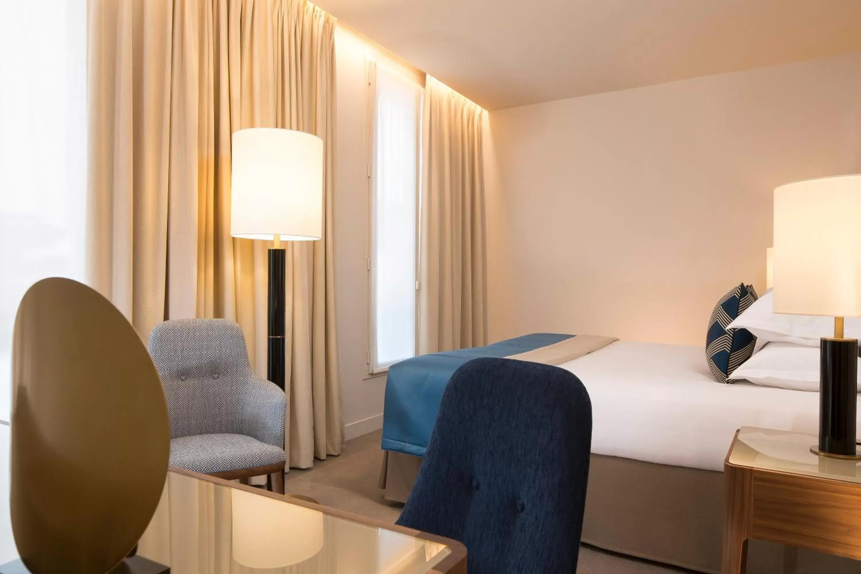 Large Double or Twin Room in Le Tsuba Hotel Large Double or Twin Room in Le Tsuba Hotel