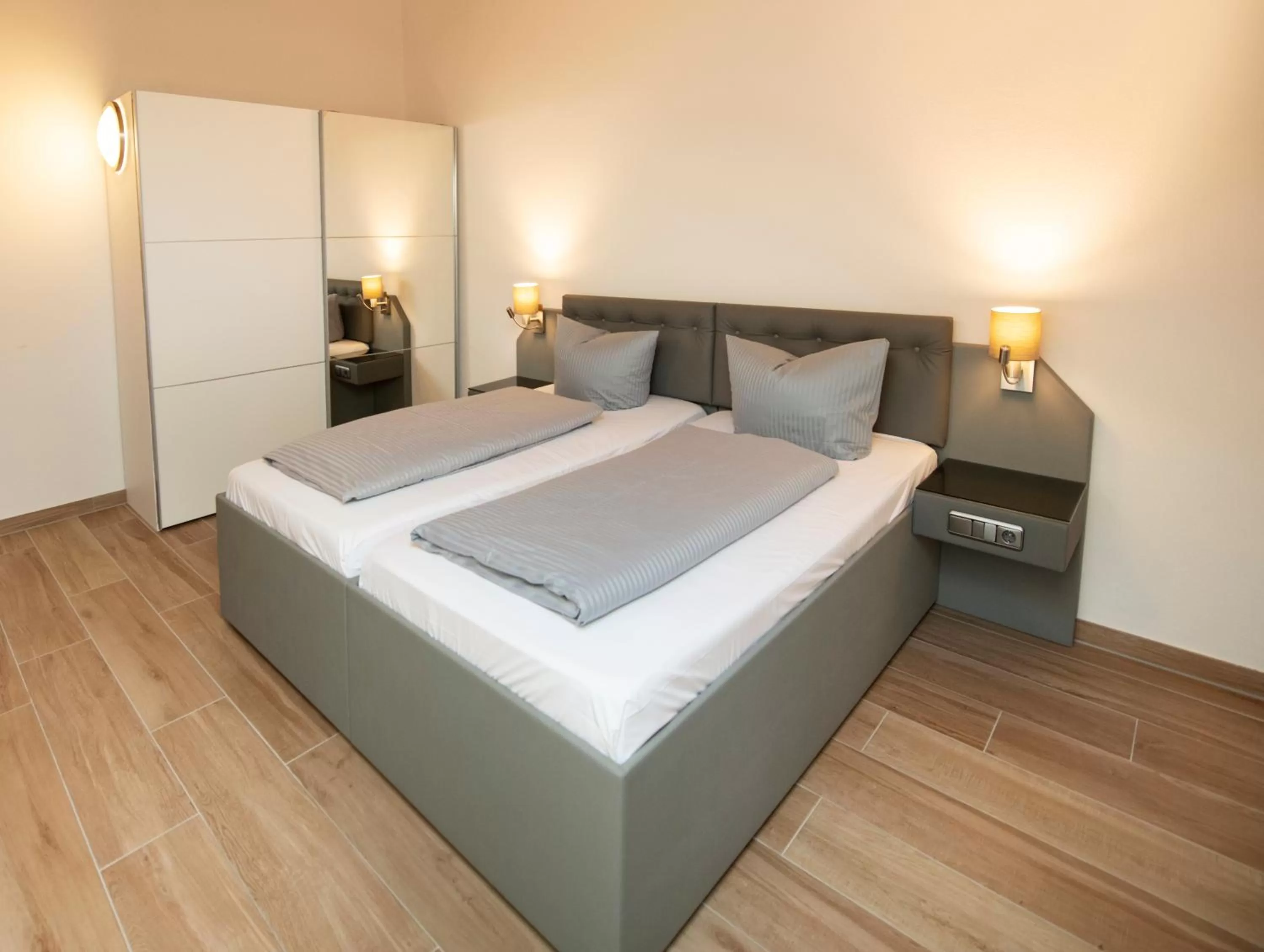 Bed in Stadthotel Donauwörth