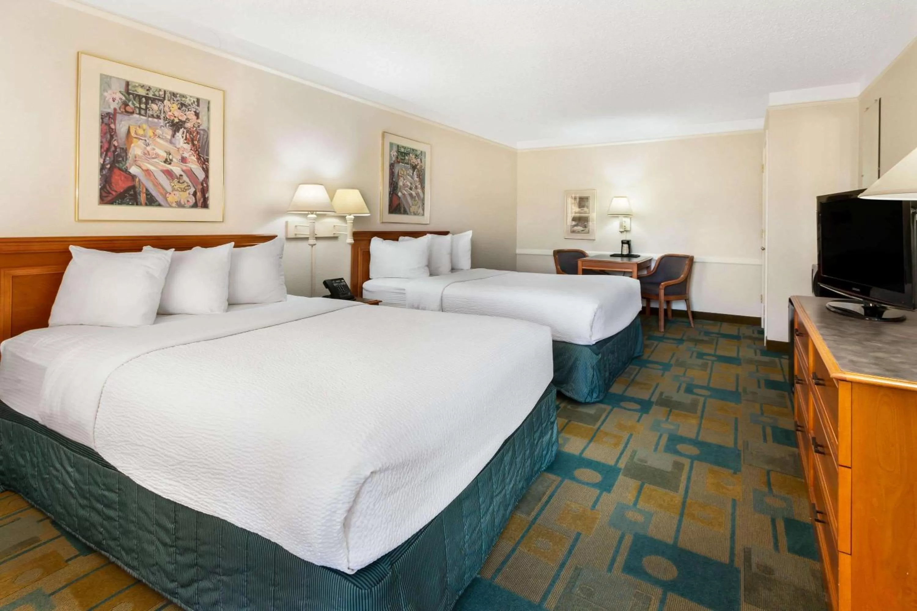 Photo of the whole room in La Quinta Inn by Wyndham Albuquerque Northeast