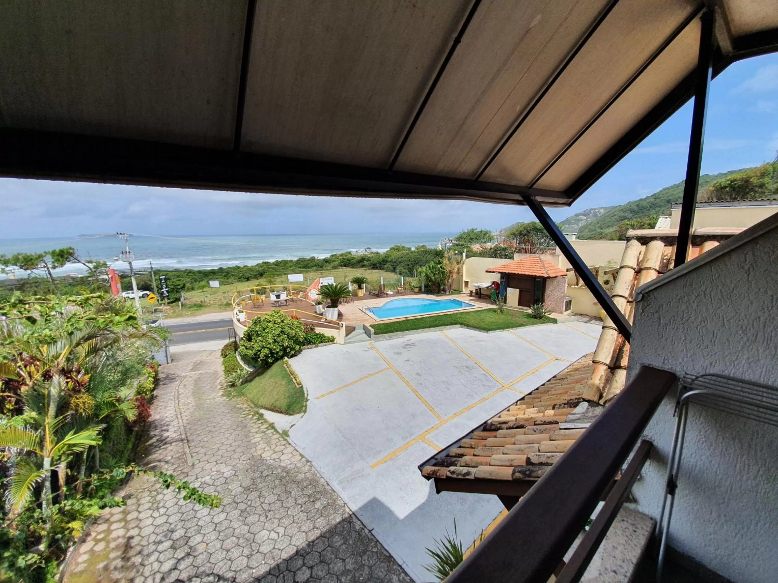 Day, Pool View in Pousada Bangalôs Da Mole - Florianópolis