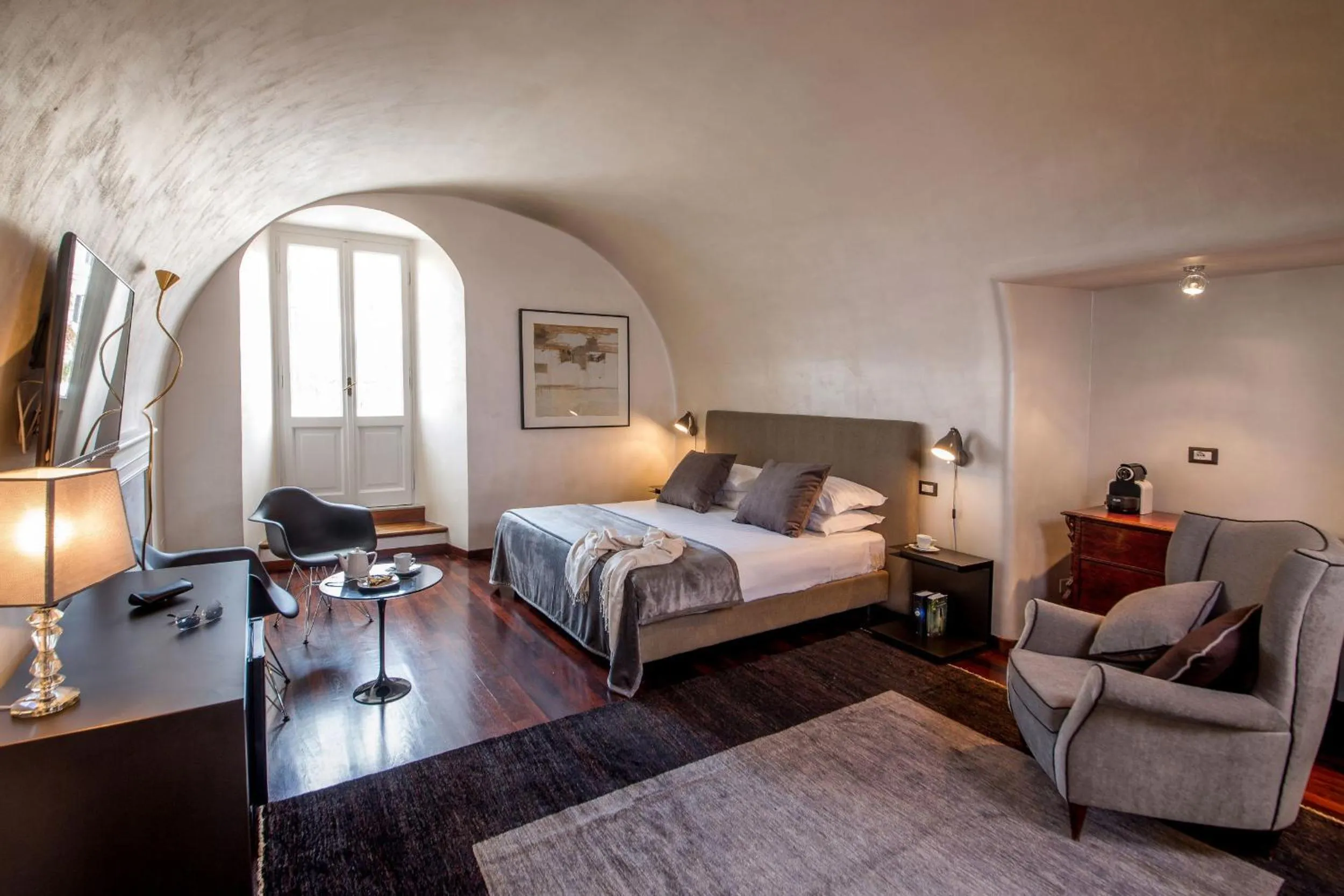 Photo of the whole room, Bed in Palazzo De Cupis - Suites and View