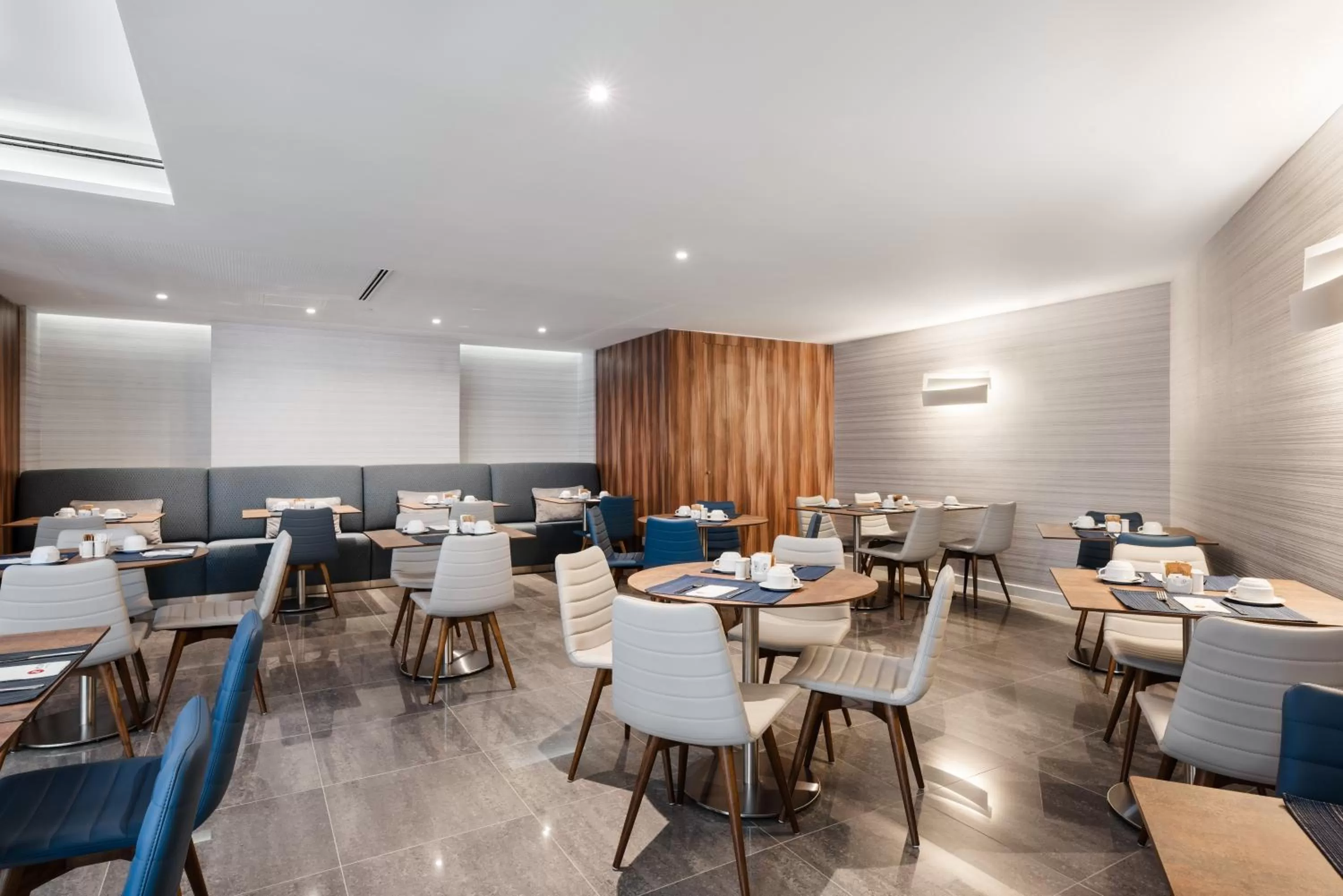 Restaurant/places to eat in Exe Saldanha