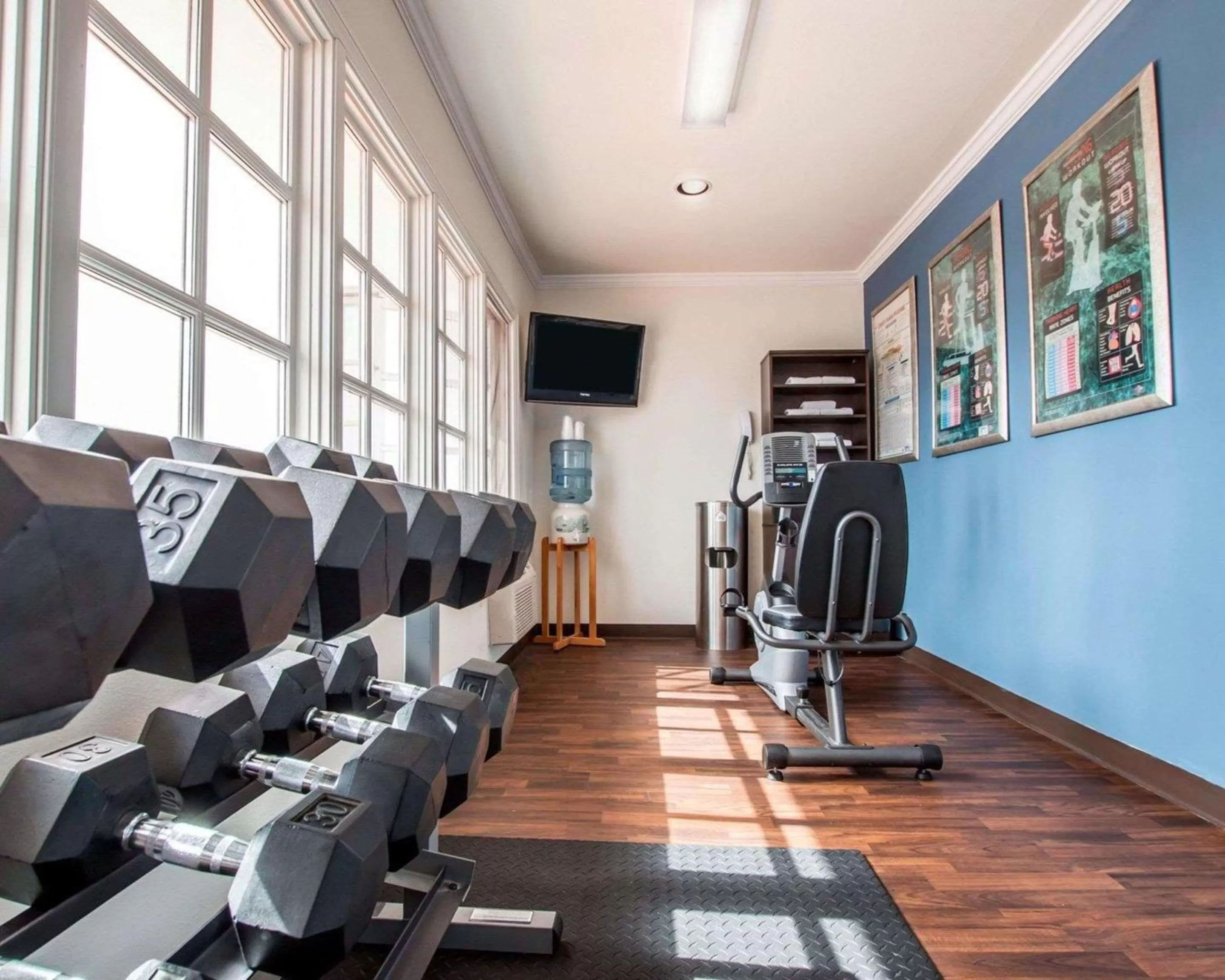 Fitness centre/facilities in Comfort Suites San Clemente Beach