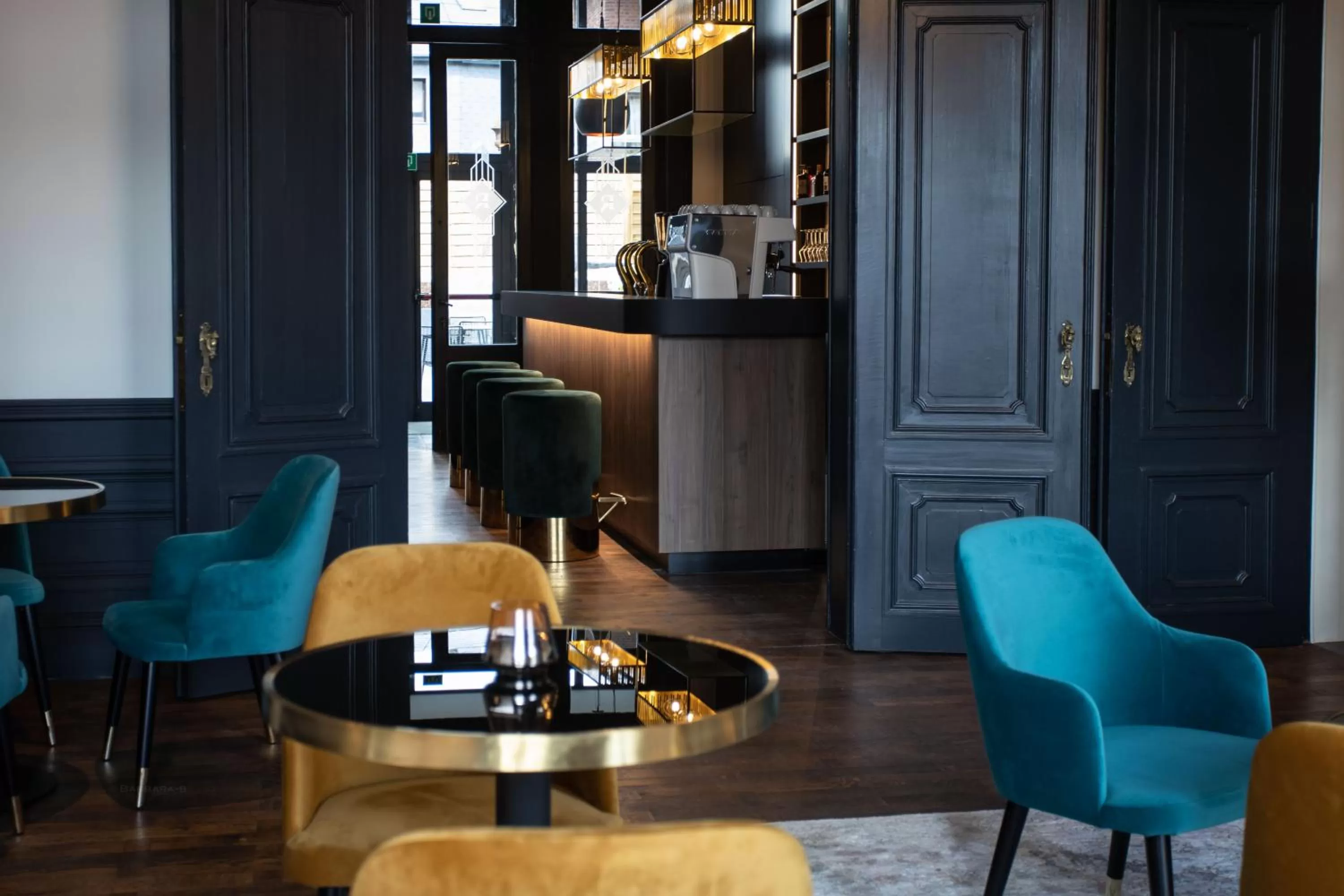 Lounge or bar, Lounge/Bar in Petit-Roannay