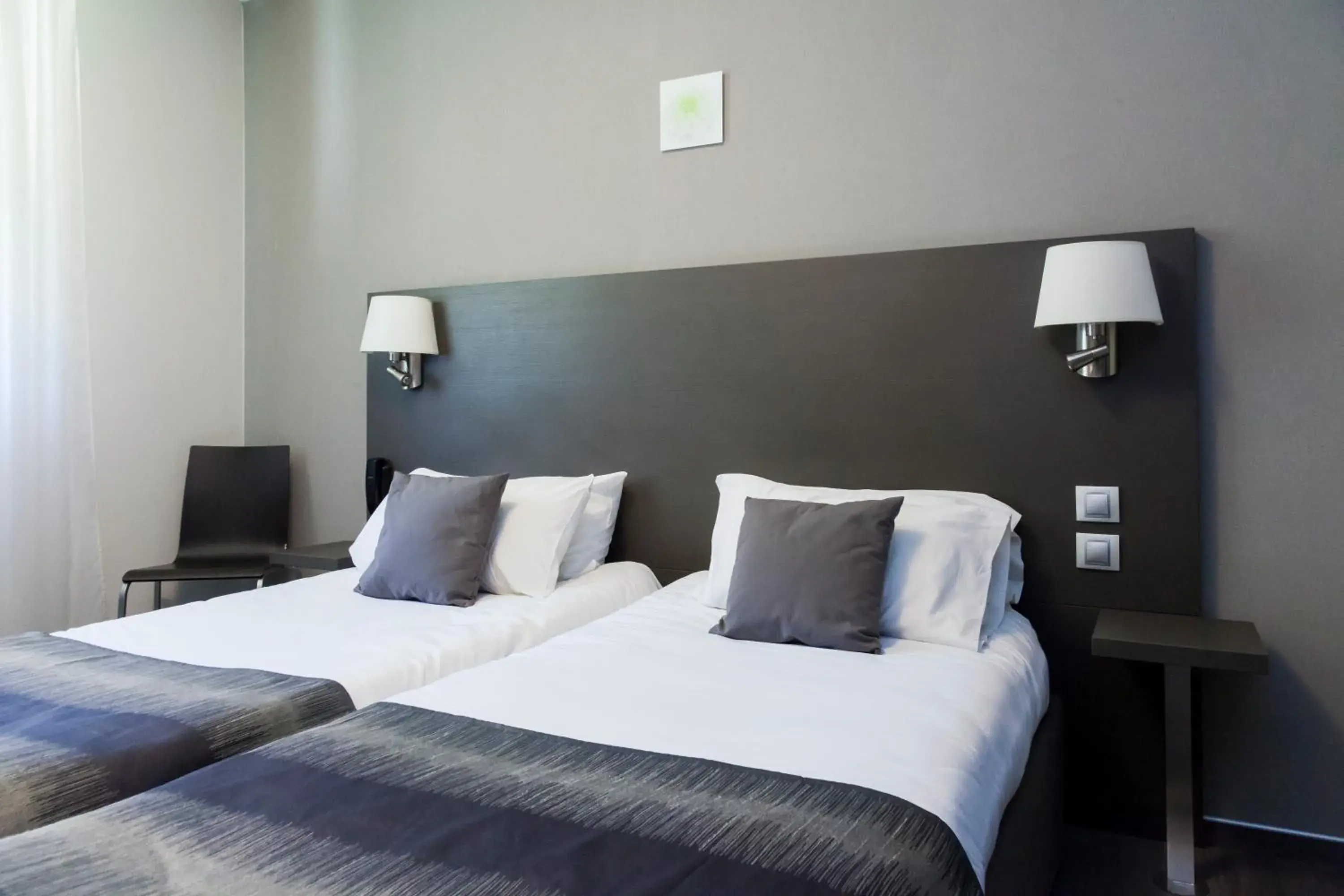 Twin Room in Logis Hôtel Le Mas De Jossyl Twin Room in Logis Hôtel Le Mas De Jossyl