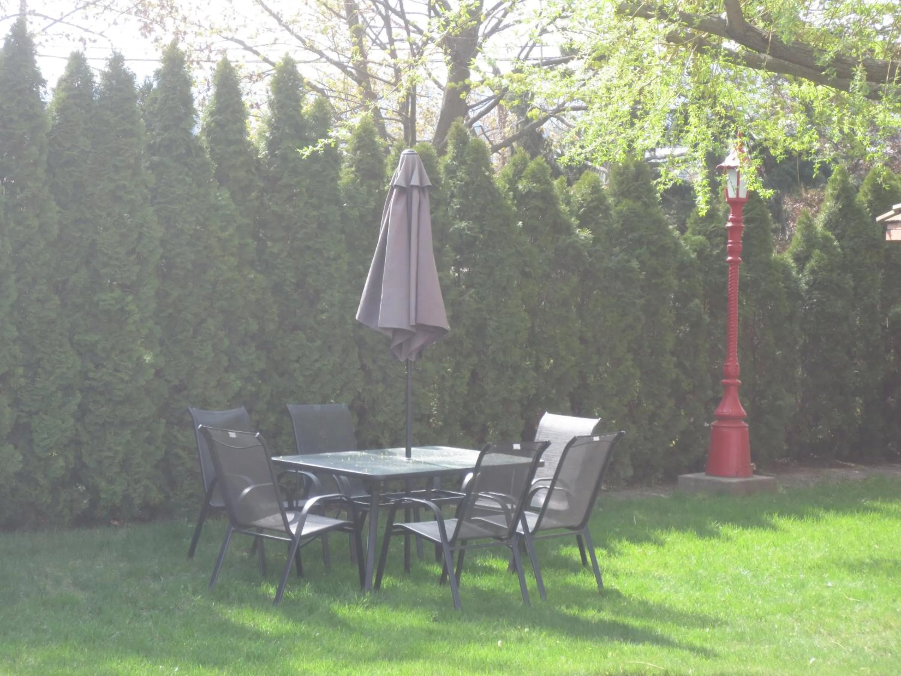 Area and facilities in Overlander Motel