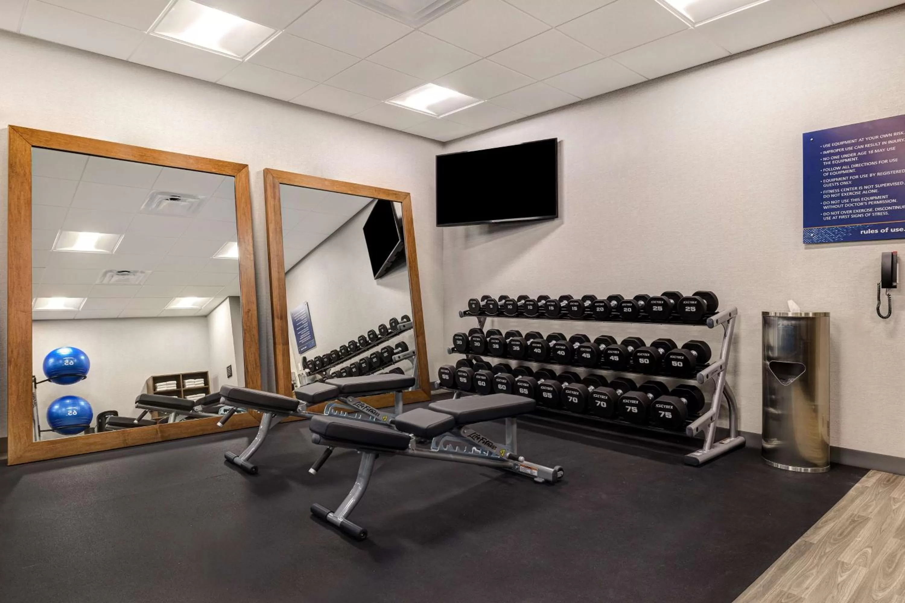 Fitness centre/facilities in Hampton Inn & Suites Marina