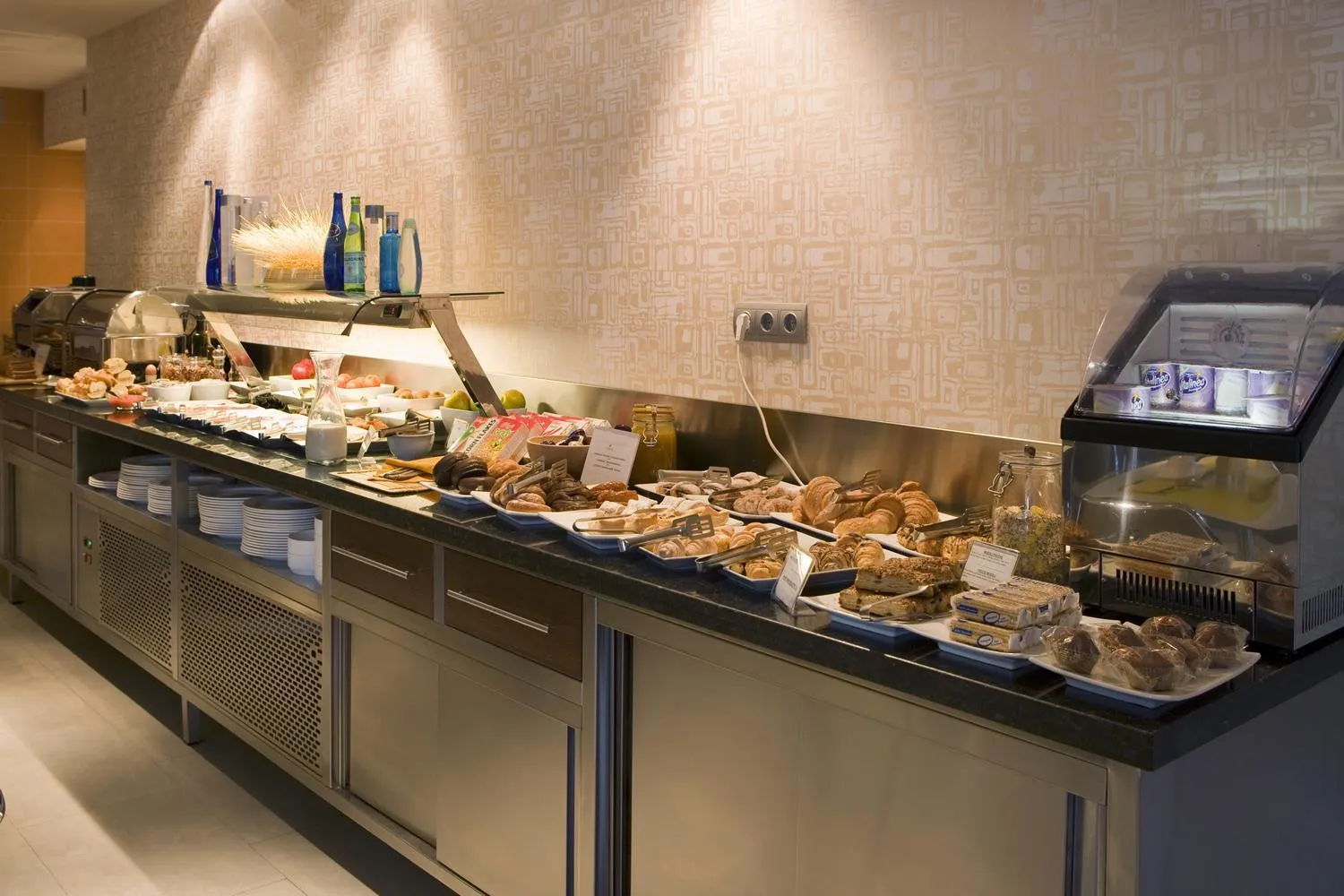 Restaurant/places to eat in Magnolia Hotel - Adults Only