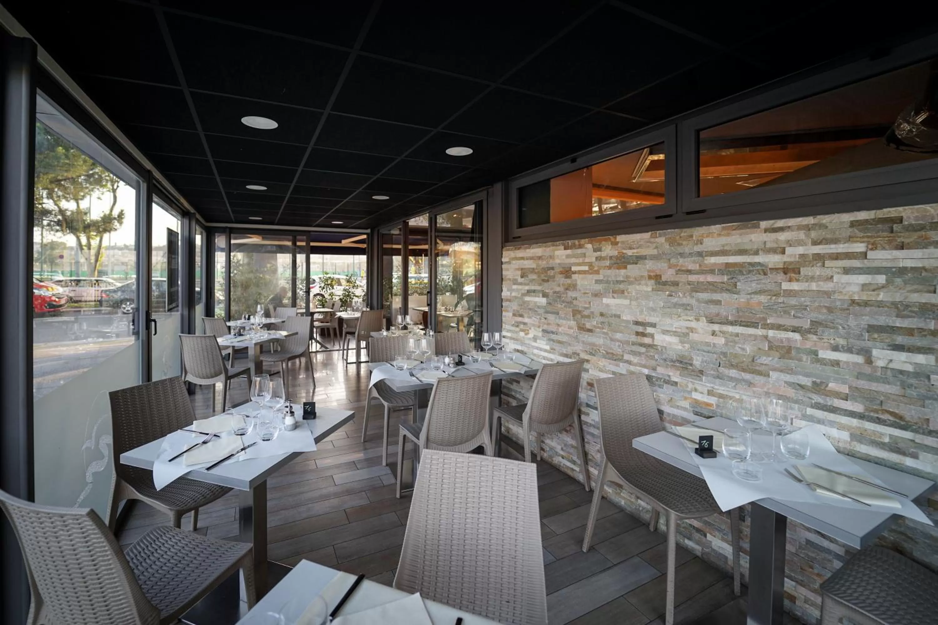 Restaurant/places to eat in Hotel Ibis Budget Nice Palais Nikaia